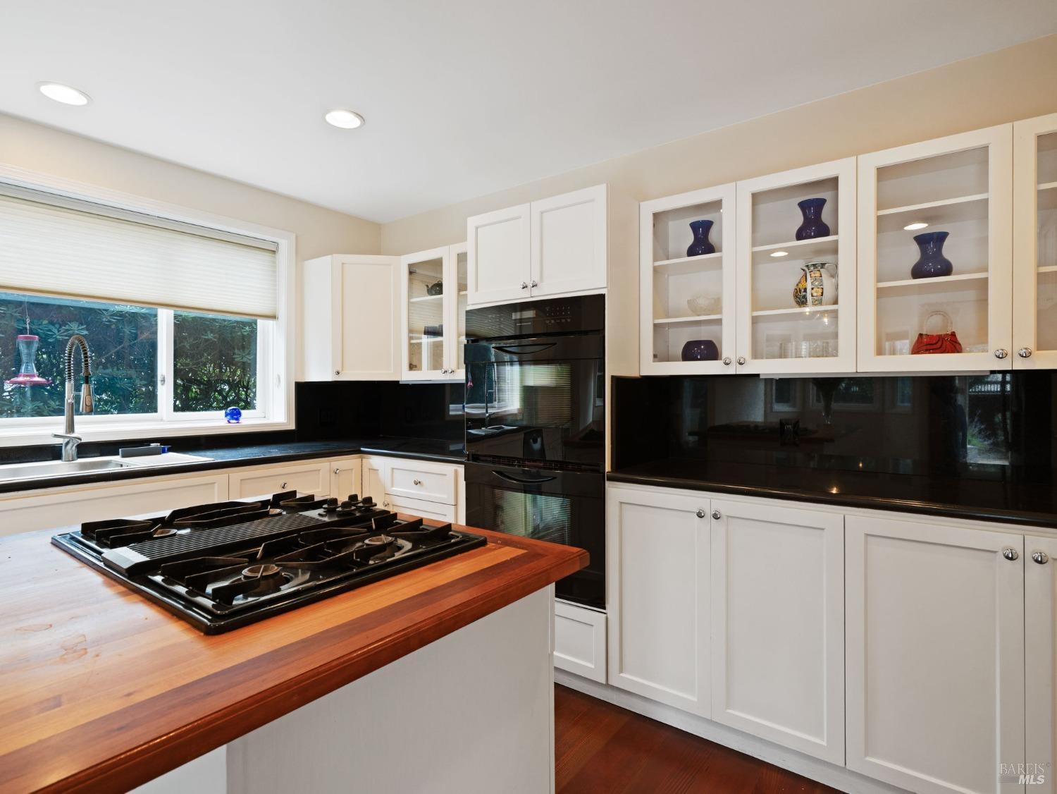 Napa, California, 94559, United States, 5 Bedrooms Bedrooms, ,3 BathroomsBathrooms,Residential,For Sale,1991886