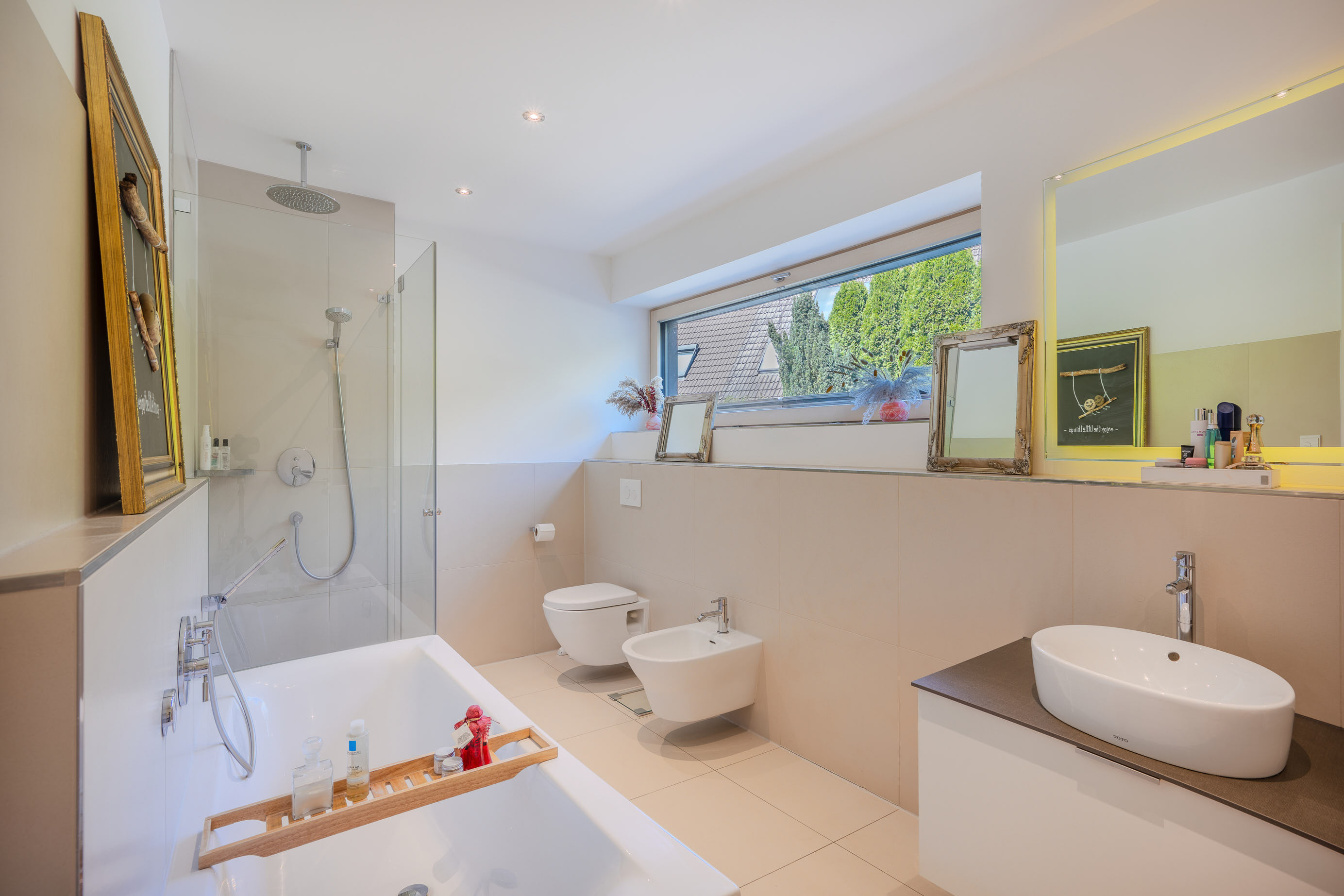  Comfortable first floor apartment with granny annexe in a quiet location - 物件實景