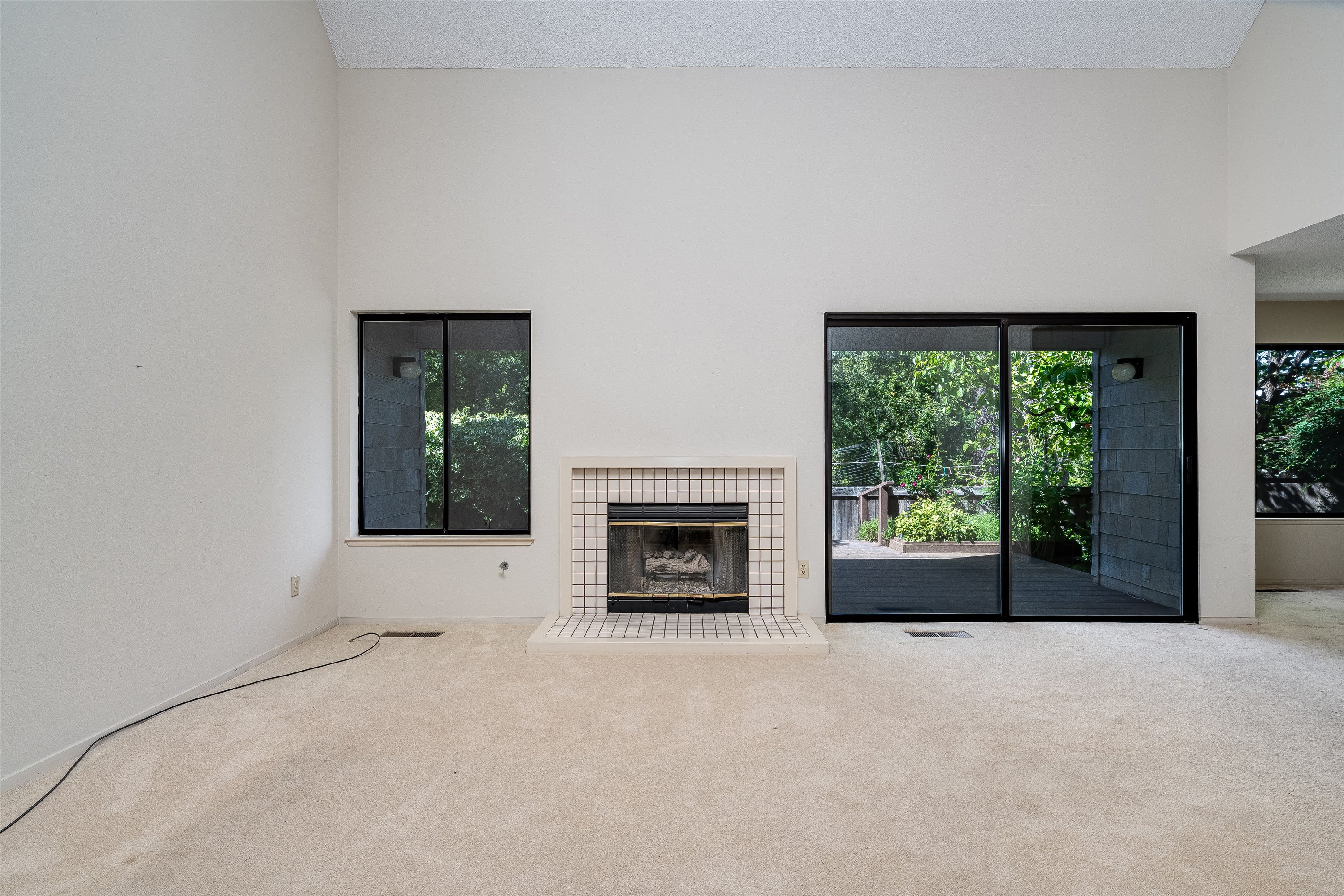  21350 Via Colombard - 物件實景