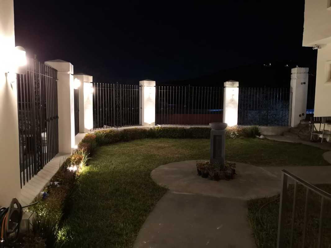 Versalles, San Pedro Garza García, Nuevo León, 66290, Mexico, 4 Bedrooms Bedrooms, ,6 BathroomsBathrooms,Residential,For Sale,Versalles,1443066