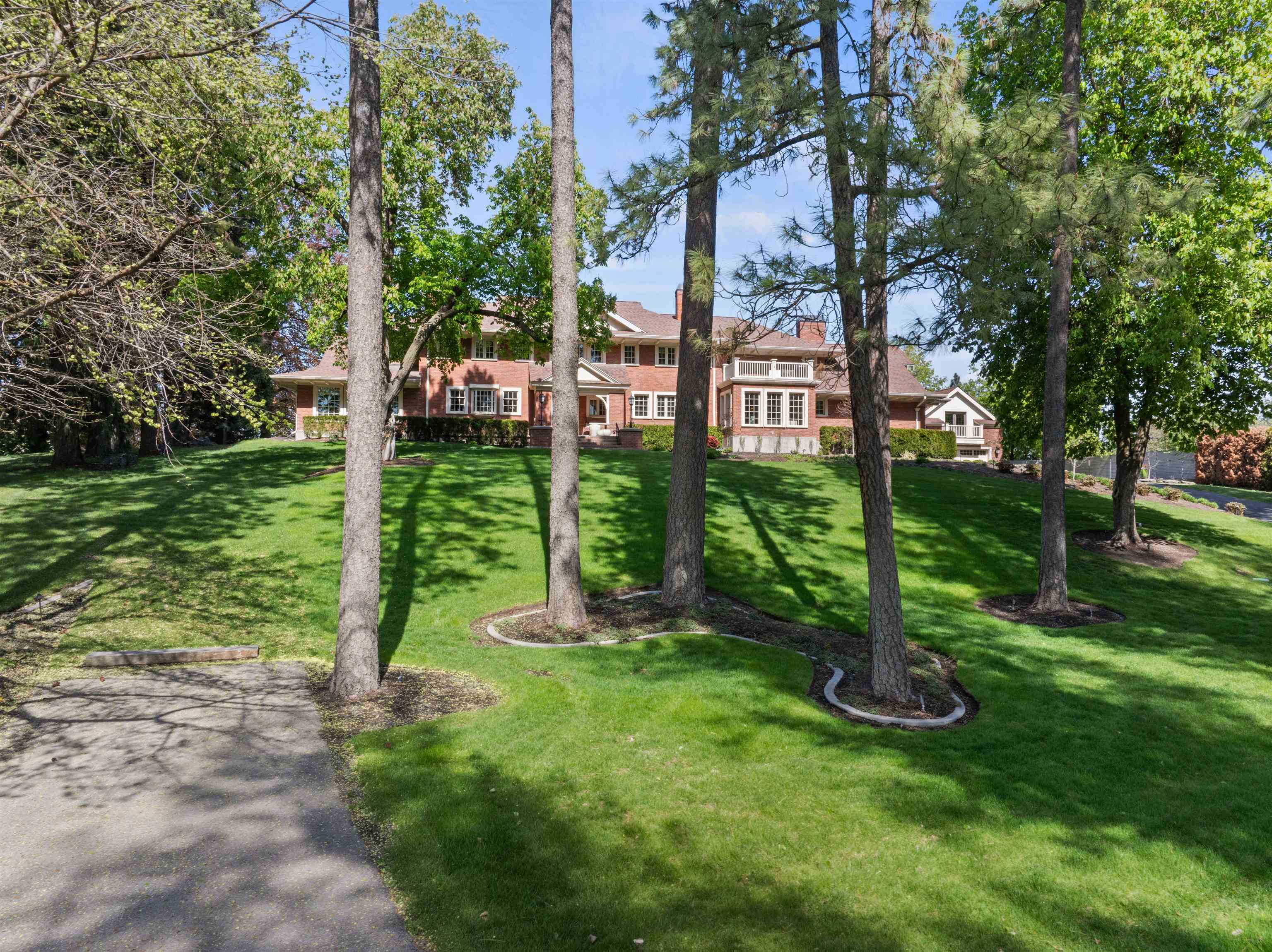 Spokane, Washington, 99203, United States, 4 Bedrooms Bedrooms, ,6 BathroomsBathrooms,Residential,For Sale,1793994