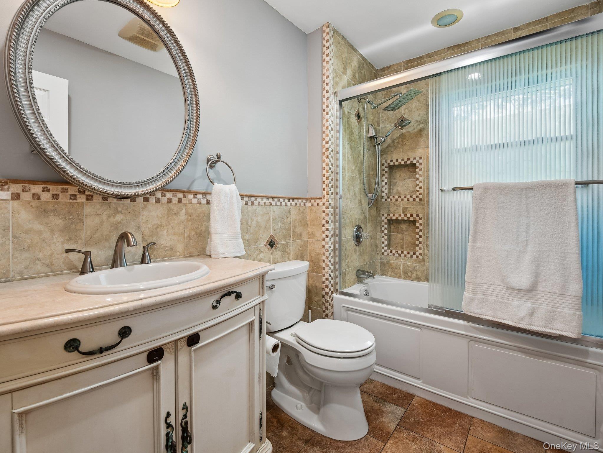  2 Highfield Avenue, Port Washington, NY, 11050 - 物件實景