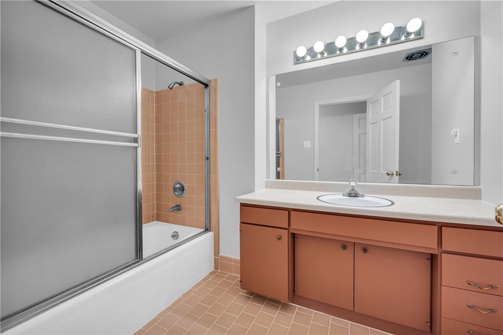 Dunwoody, Georgia, 30338, United States, 4 Bedrooms Bedrooms, ,3 BathroomsBathrooms,Residential,For Sale,1931149