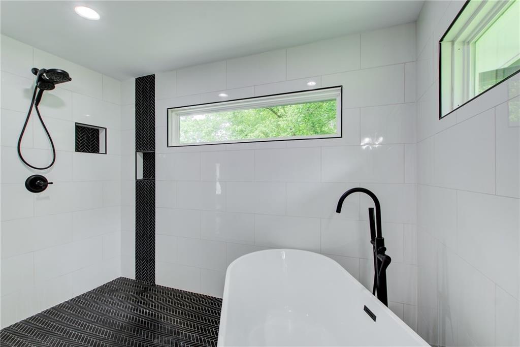 Atlanta, Georgia, 30311, United States, 4 Bedrooms Bedrooms, ,3 BathroomsBathrooms,Residential,For Sale,1856259