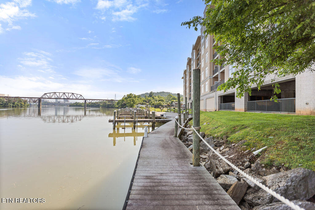 Knoxville, Tennessee, 37902, United States, 3 Bedrooms Bedrooms, ,2 BathroomsBathrooms,Residential,For Sale,1870599
