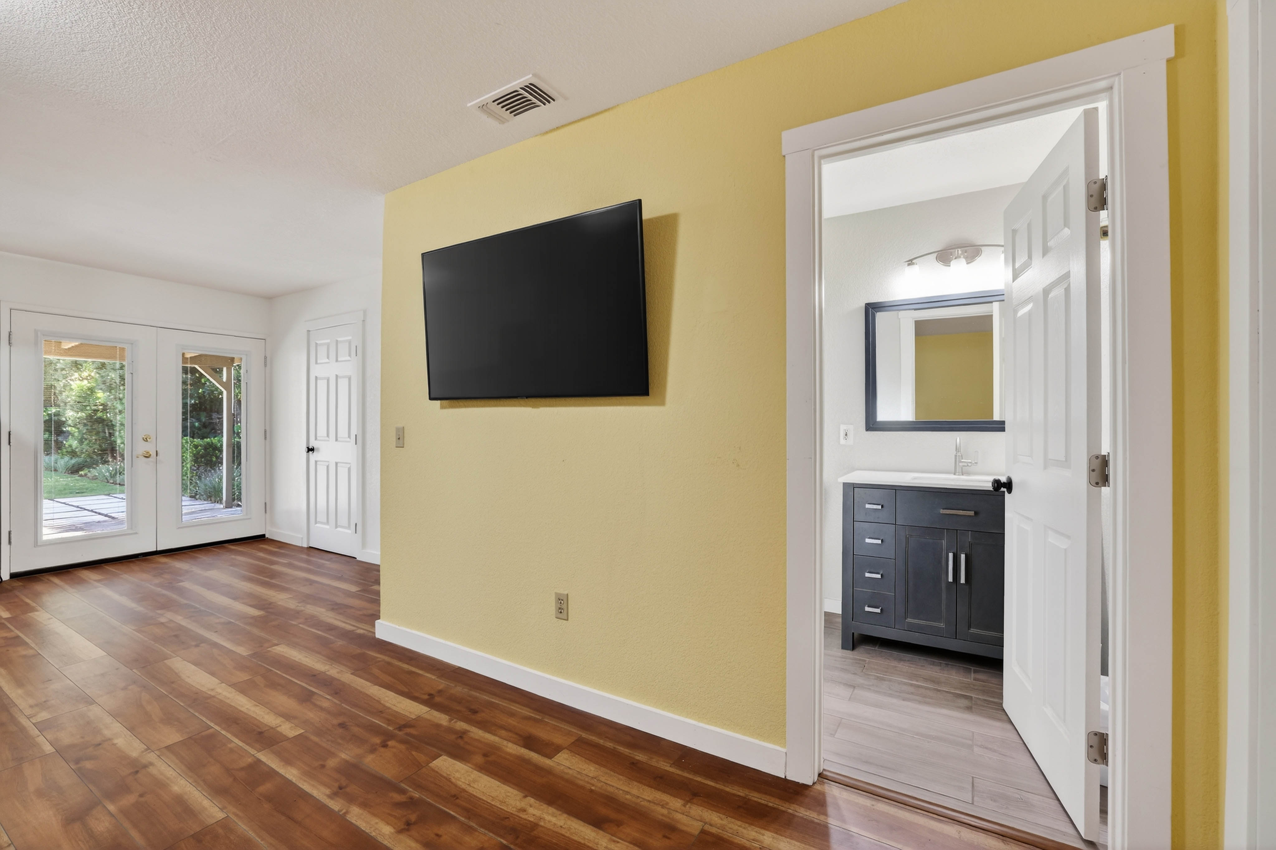  4330 3rd Avenue, Sacramento, CA 95817 - 物件實景