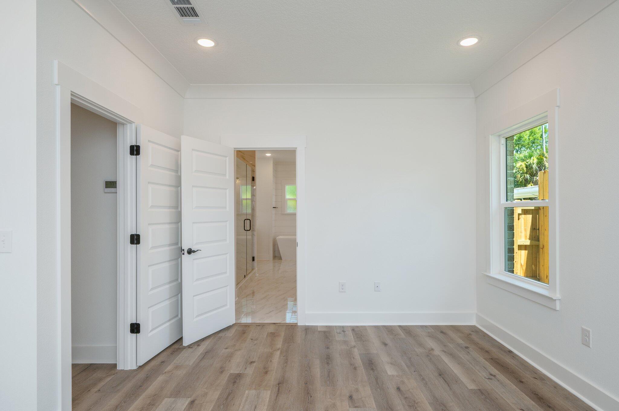 Fort Walton Beach, Florida, 32548, United States, 6 Bedrooms Bedrooms, ,3 BathroomsBathrooms,Residential,For Sale,1890001