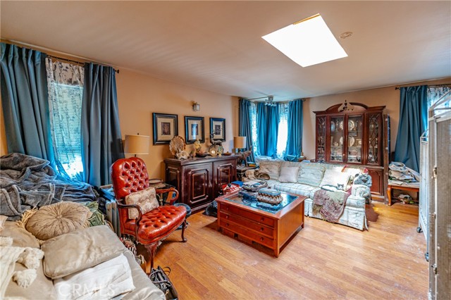 East Los Angeles, California, 90022, United States, 3 Bedrooms Bedrooms, ,Residential,For Sale,1854488