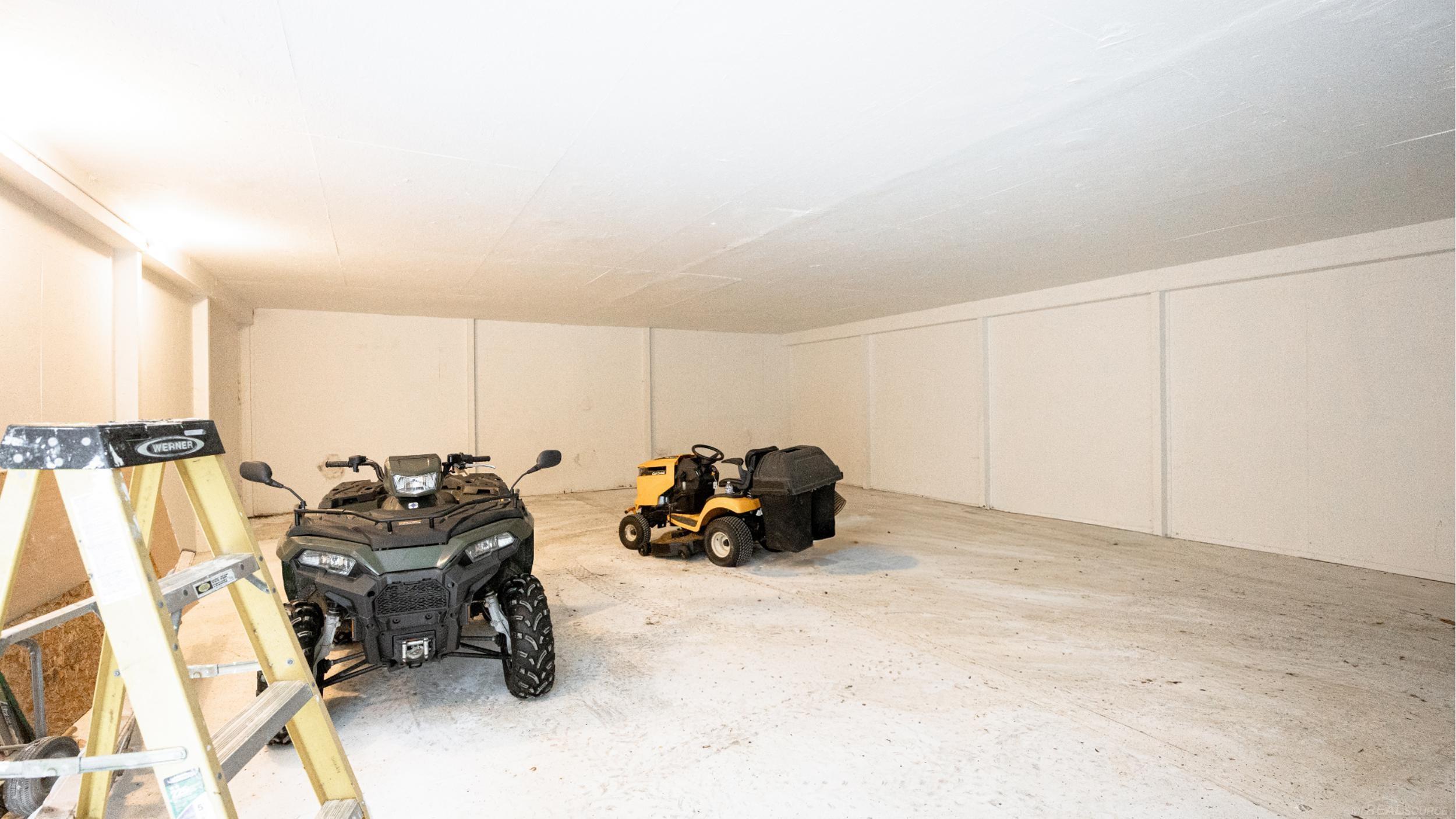 Columbus, Michigan, 48063, United States, 3 Bedrooms Bedrooms, ,3 BathroomsBathrooms,Residential,For Sale,1974296