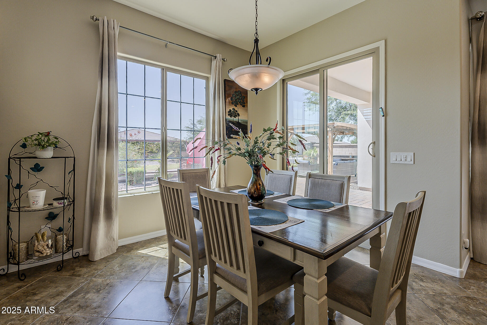 Chandler, Arizona, 85249, United States, 3 Bedrooms Bedrooms, ,Residential,For Sale,1939871