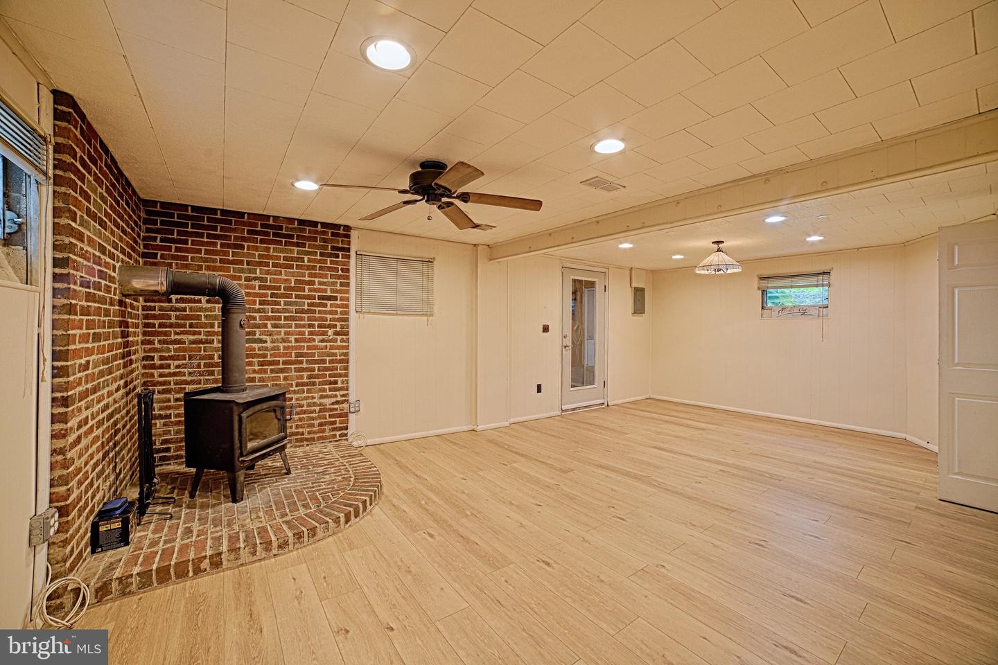 Annapolis, Maryland, 21403, United States, 4 Bedrooms Bedrooms, ,2 BathroomsBathrooms,Residential,For Sale,1911568