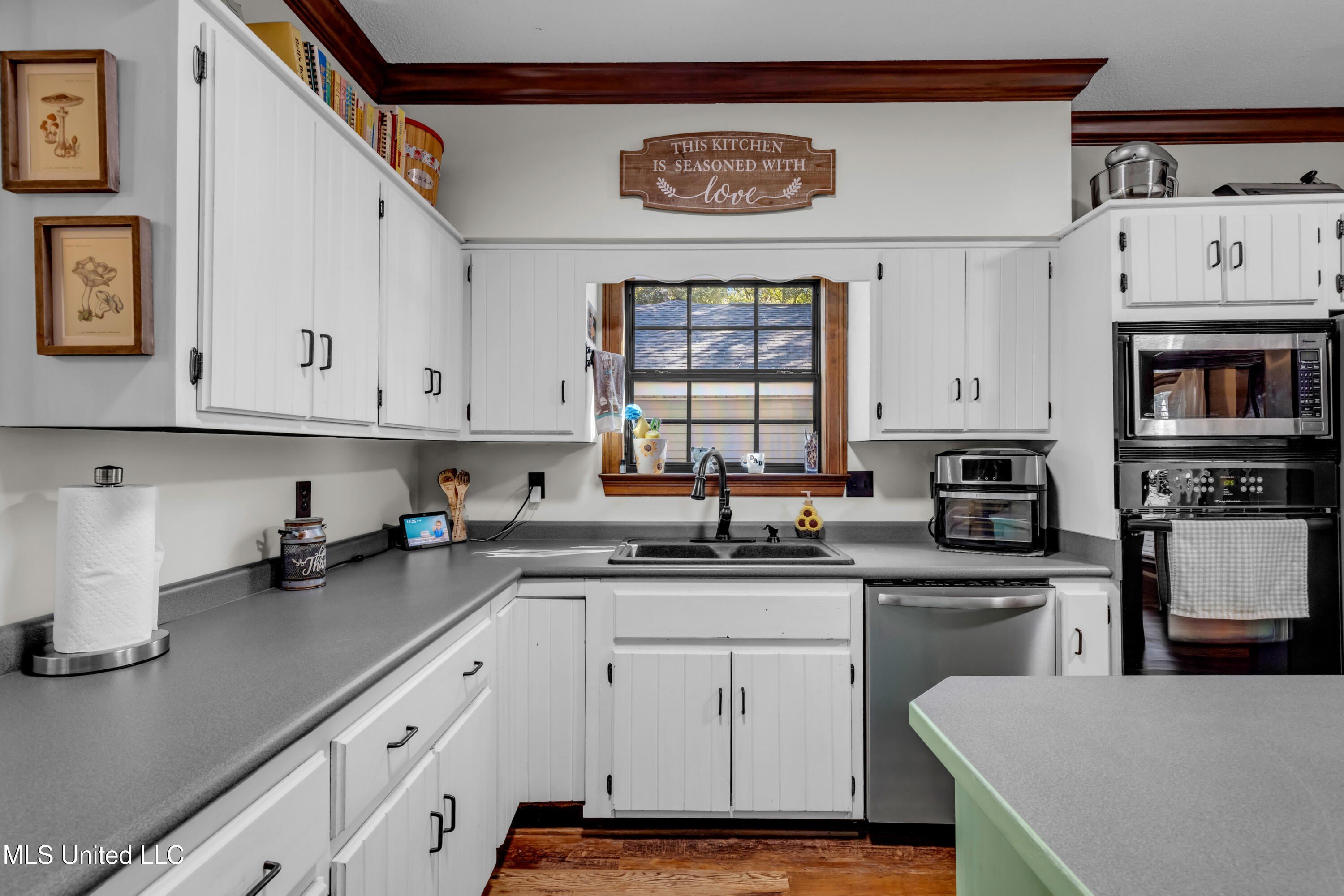 Gautier, Mississippi, 39553, United States, 4 Bedrooms Bedrooms, ,4 BathroomsBathrooms,Residential,For Sale,1989936