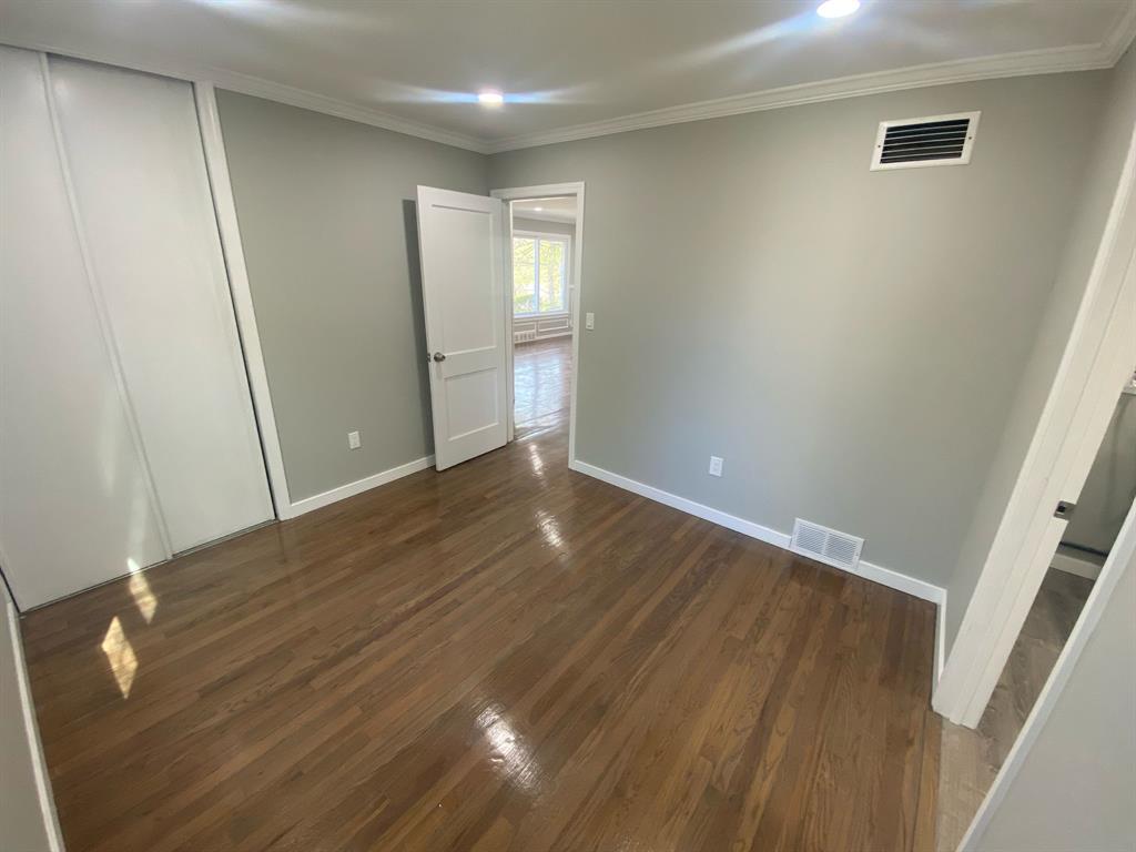 Yonkers, New York, 10705, United States, 3 Bedrooms Bedrooms, ,1 BathroomBathrooms,Residential,For Sale,1944966