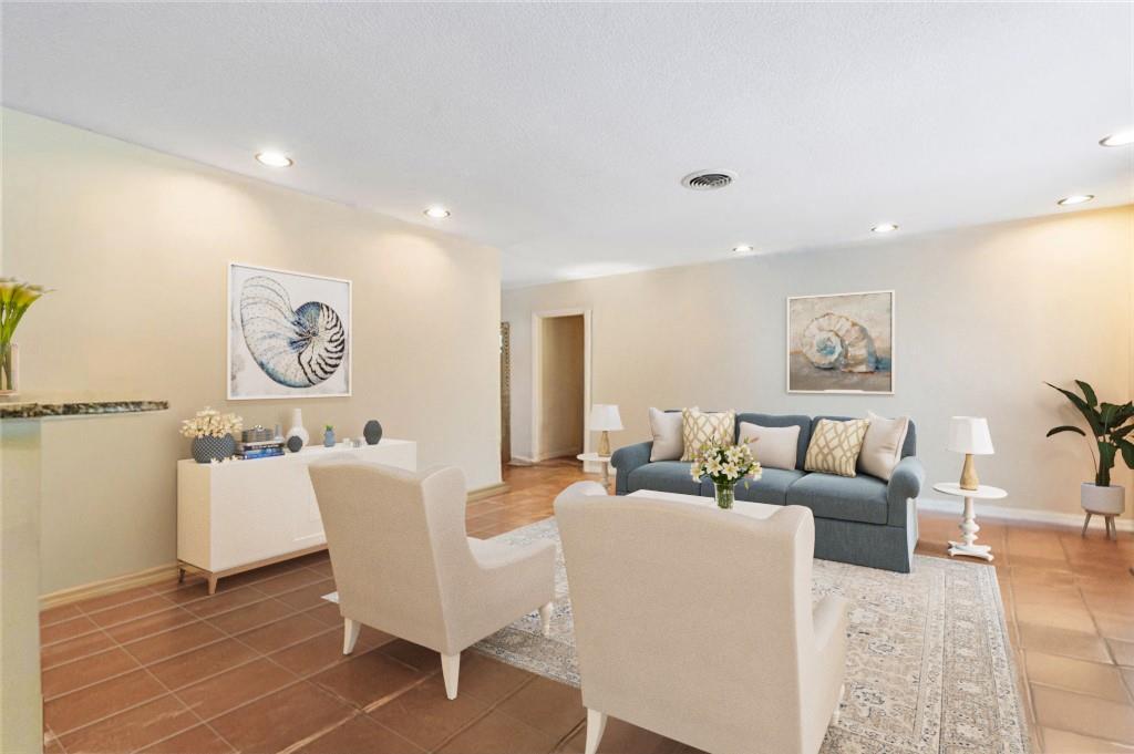 Vero Beach, Florida, 32960, United States, 3 Bedrooms Bedrooms, ,2 BathroomsBathrooms,Residential,For Sale,1989313