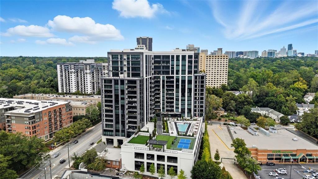 Atlanta, Georgia, 30305, United States, 2 Bedrooms Bedrooms, ,3 BathroomsBathrooms,Residential,For Sale,1979191