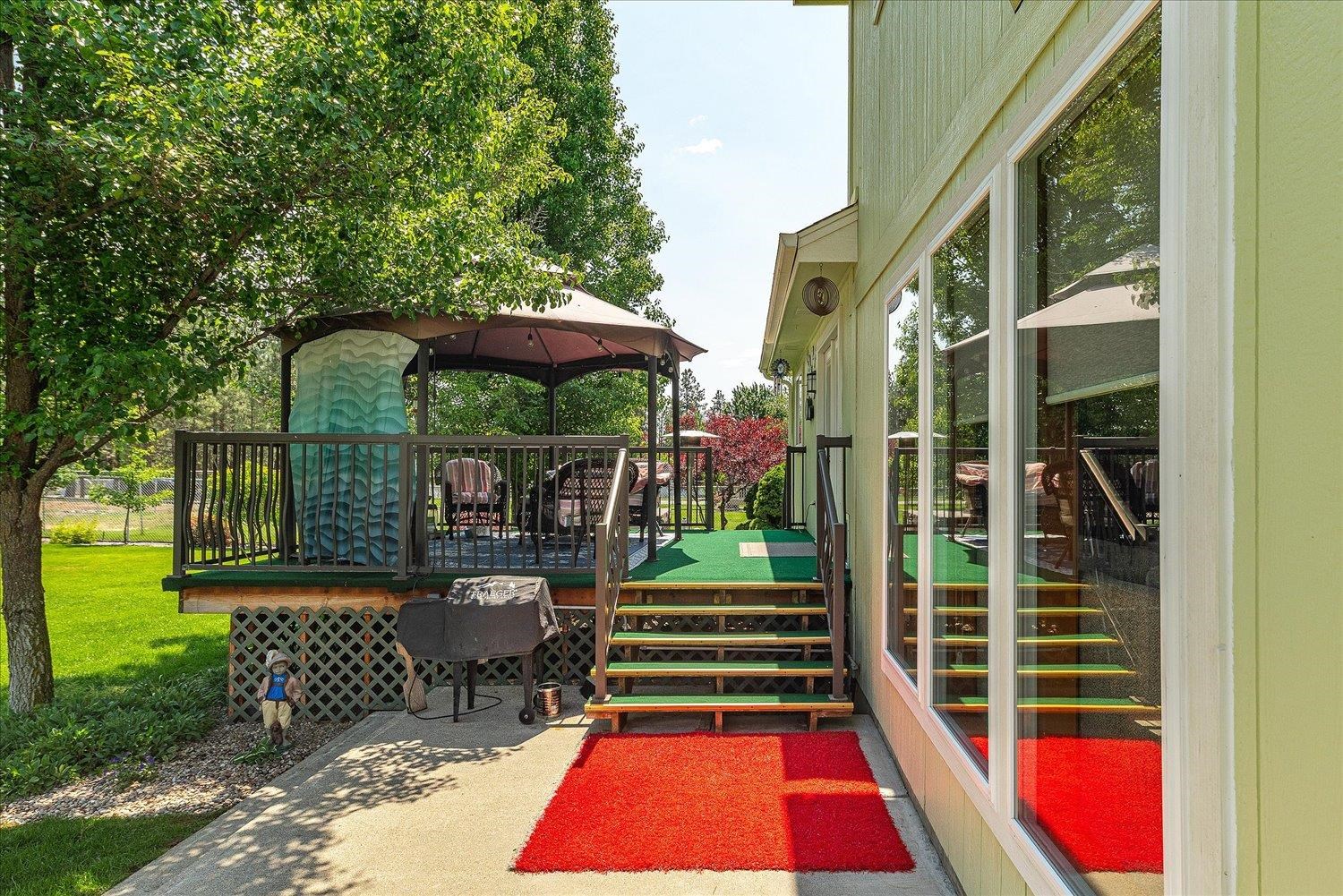 Nine Mile Falls, Washington, 99026, United States, 5 Bedrooms Bedrooms, ,3 BathroomsBathrooms,Residential,For Sale,1979574