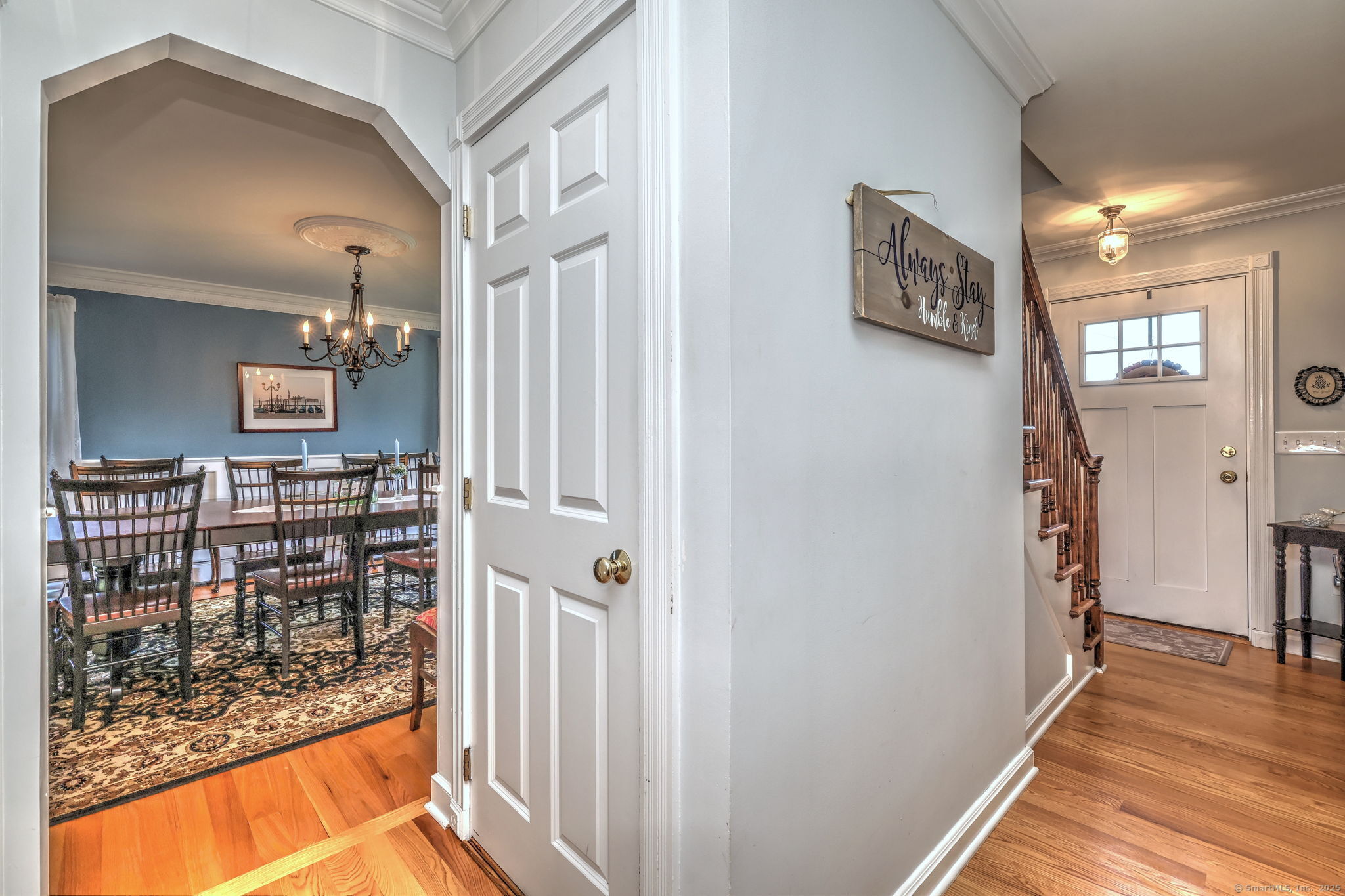 Milford, Connecticut, 06461, United States, 3 Bedrooms Bedrooms, ,3 BathroomsBathrooms,Residential,For Sale,1938642