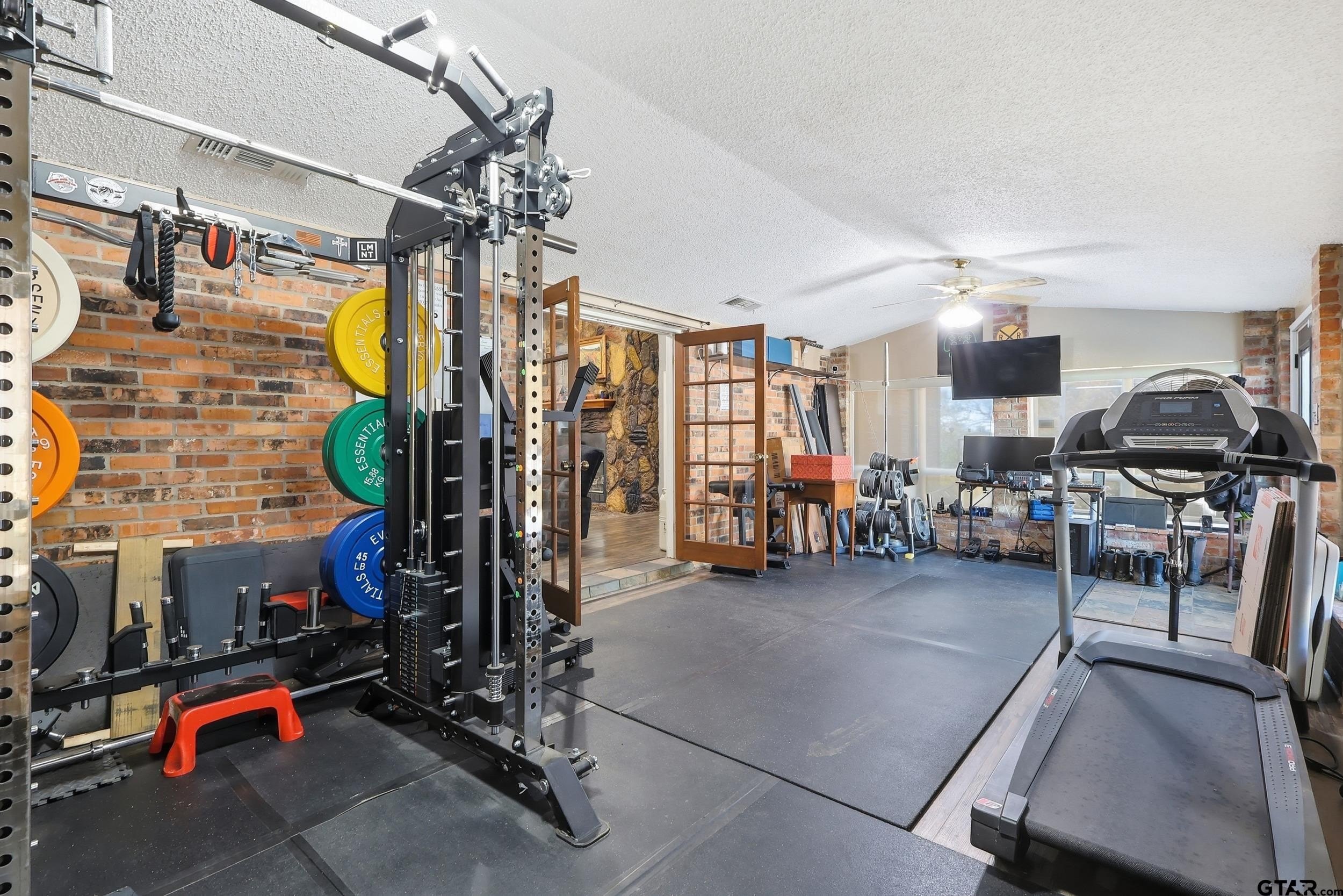 Leesburg, Texas, 75451, United States, 3 Bedrooms Bedrooms, ,2 BathroomsBathrooms,Residential,For Sale,1987369