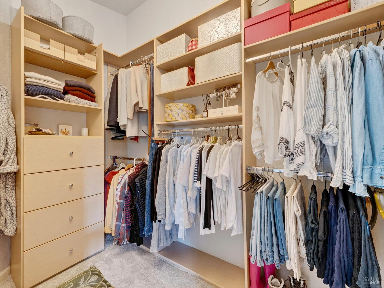 Napa, California, 94558, United States, 4 Bedrooms Bedrooms, ,3 BathroomsBathrooms,Residential,For Sale,1987902