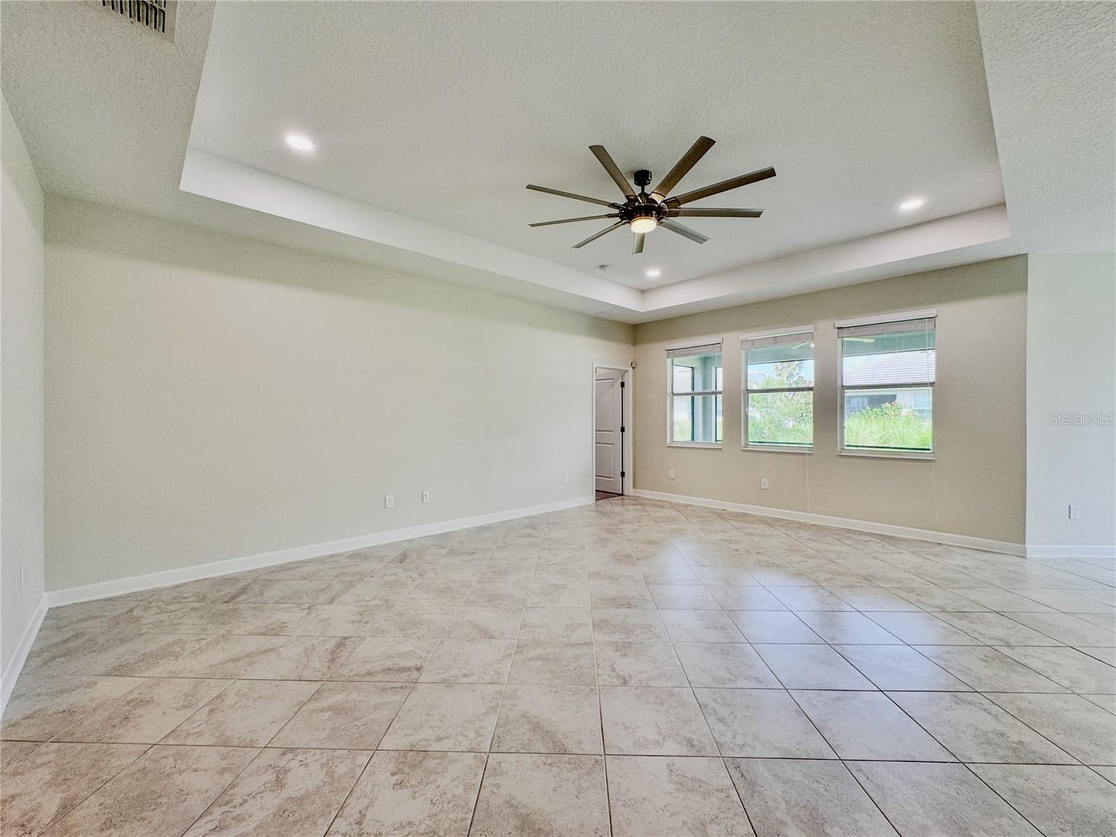 ORLANDO, Florida, 32832, United States, 4 Bedrooms Bedrooms, ,3 BathroomsBathrooms,Residential,For Sale,1980817