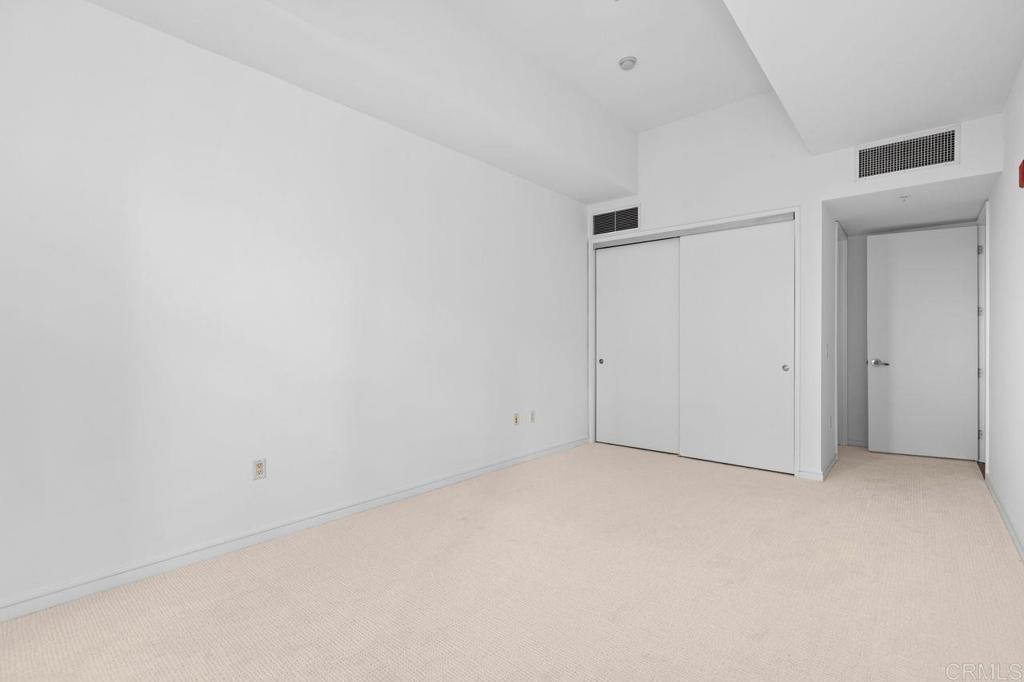 San Diego, California, 92101, United States, 2 Bedrooms Bedrooms, ,2 BathroomsBathrooms,Residential,For Sale,1992080