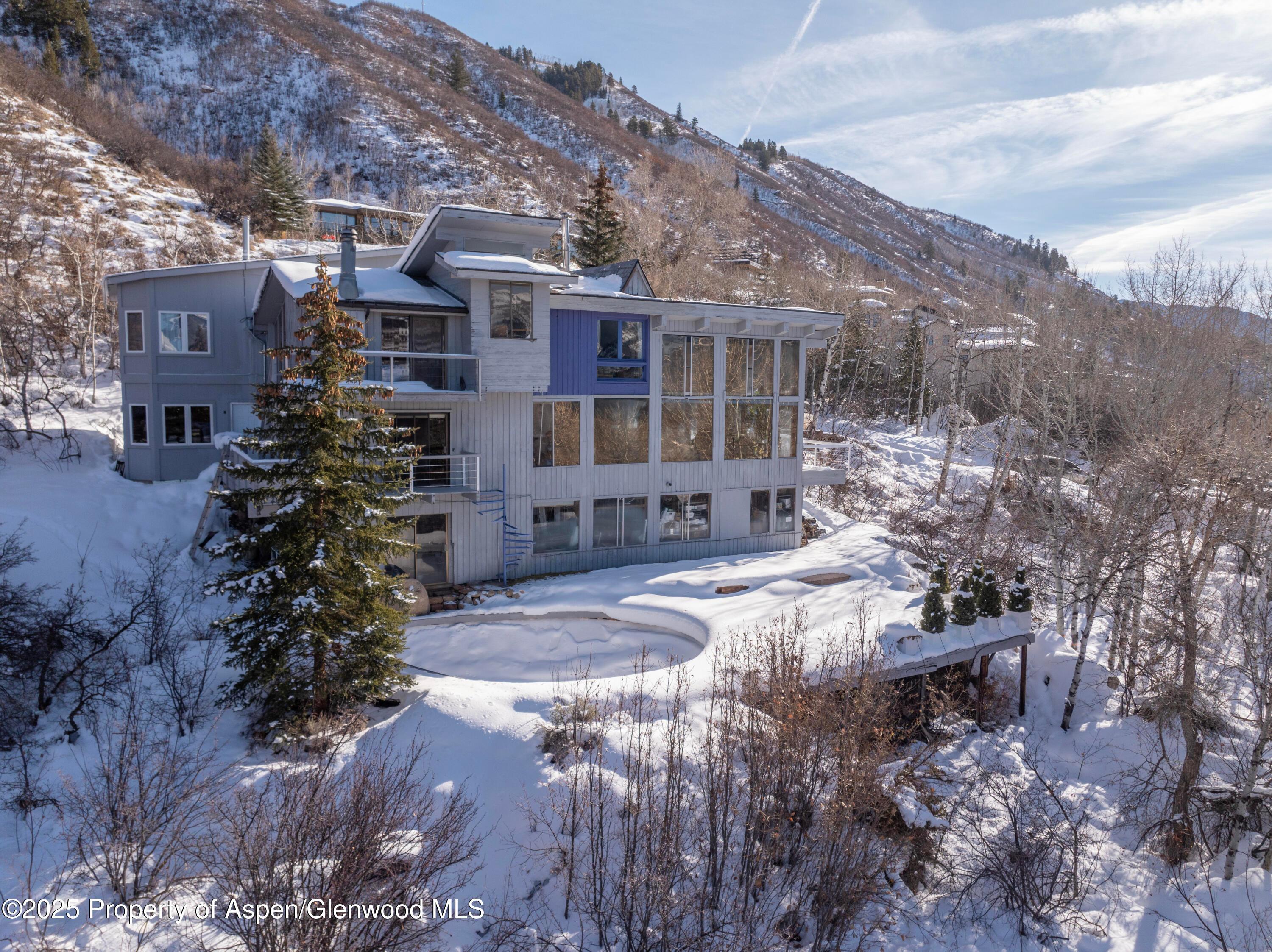 Aspen, Colorado, 81611, United States, 3 Bedrooms Bedrooms, ,4 BathroomsBathrooms,Residential,For Sale,1695622