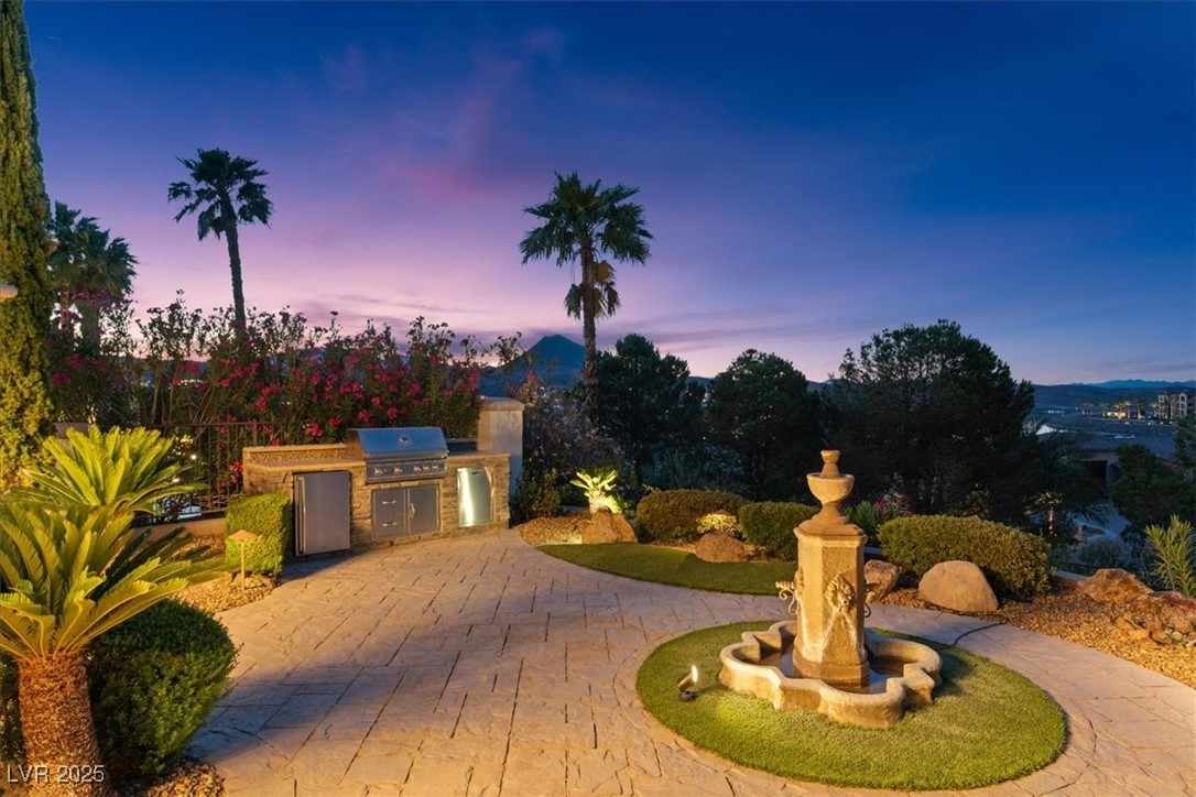 Henderson, Nevada, 89011, United States, 3 Bedrooms Bedrooms, ,4 BathroomsBathrooms,Residential,For Sale,2002027