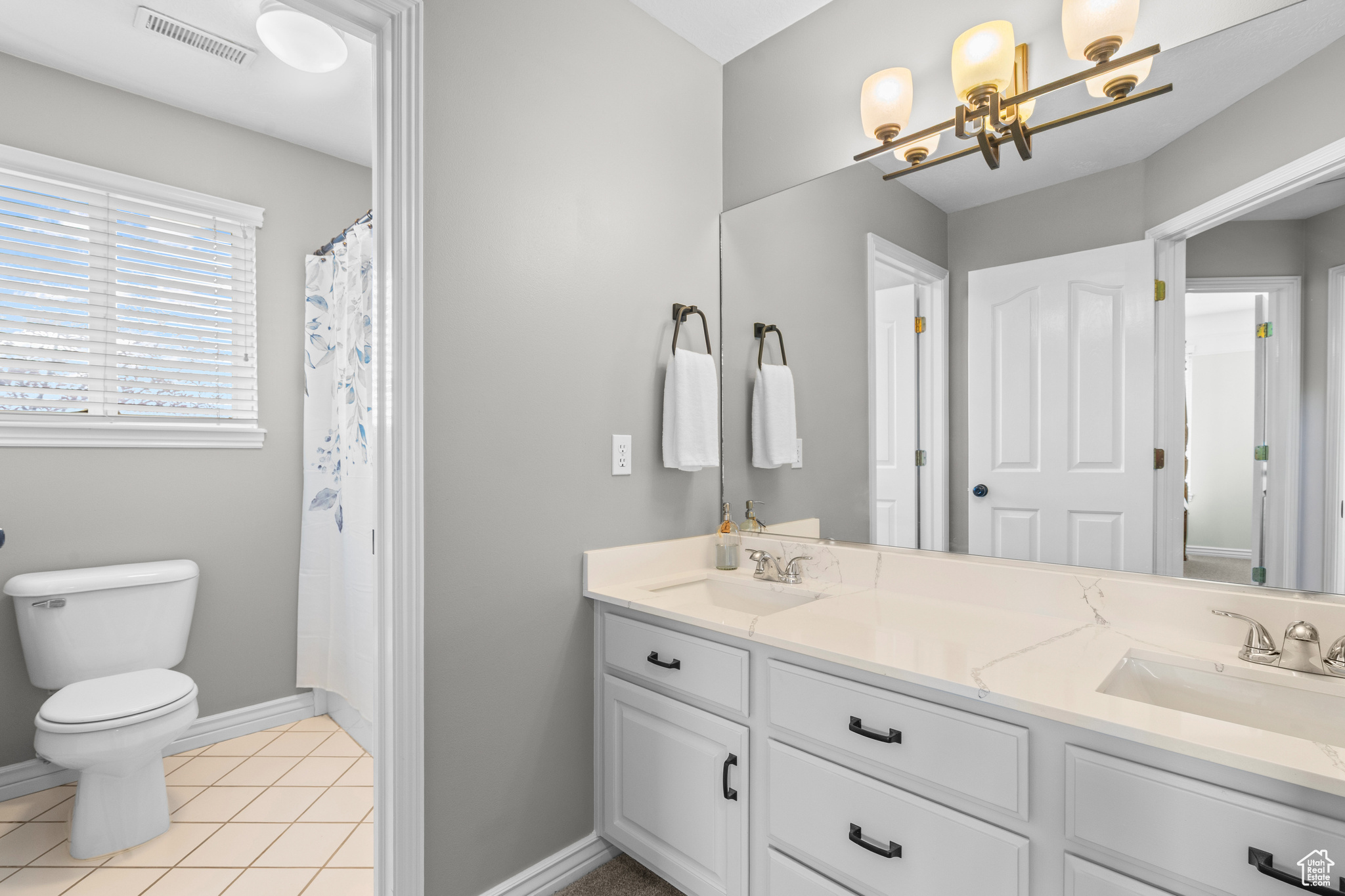 Riverton, Utah, 84065, United States, 6 Bedrooms Bedrooms, ,4 BathroomsBathrooms,Residential,For Sale,1983614