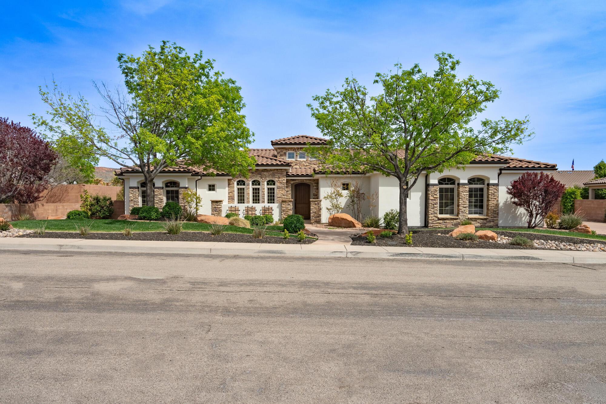 Washington, Utah, 84780, United States, 4 Bedrooms Bedrooms, ,2 BathroomsBathrooms,Residential,For Sale,2009720