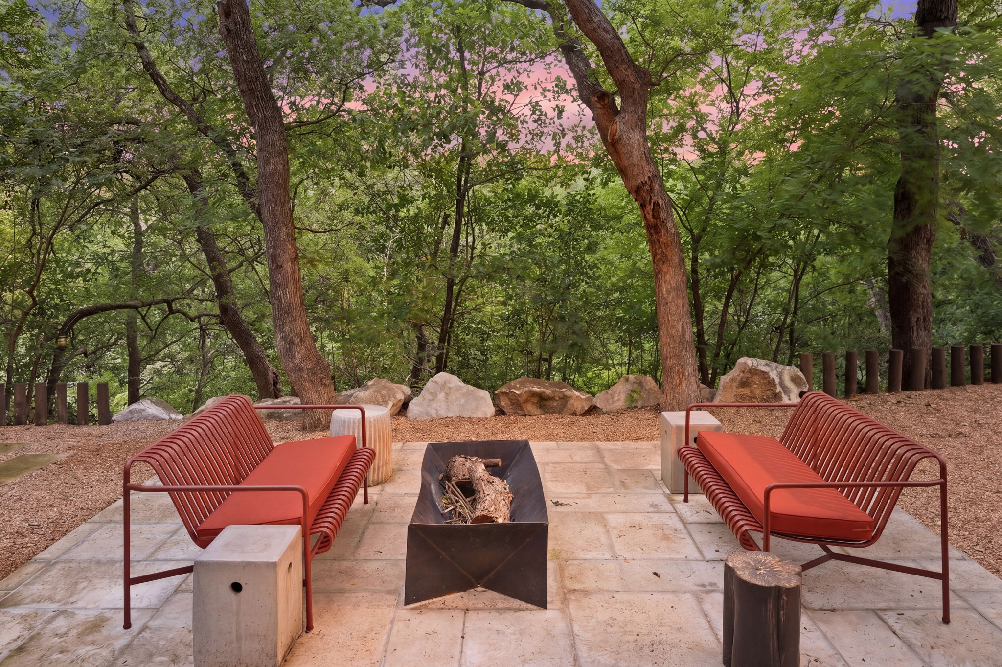  Sprawling Shoal Creek Retreat with Rare Privacy in Central Austin - 物件實景