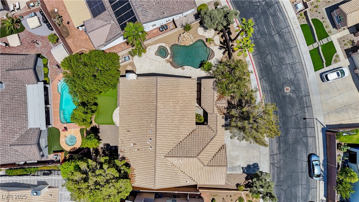 Henderson, Nevada, 89052, United States, 5 Bedrooms Bedrooms, ,2 BathroomsBathrooms,Residential,For Sale,1897207