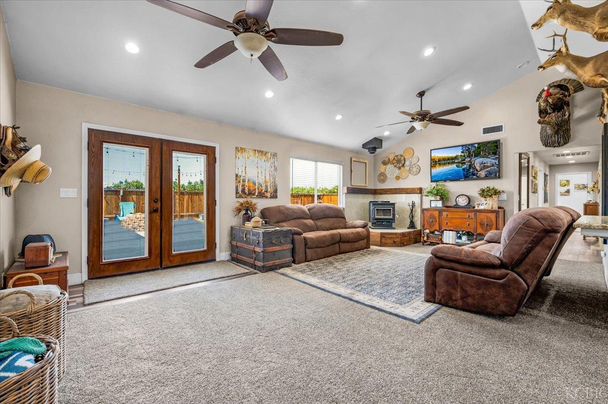 Stratford, California, 93266, United States, 3 Bedrooms Bedrooms, ,2 BathroomsBathrooms,Residential,For Sale,1975413