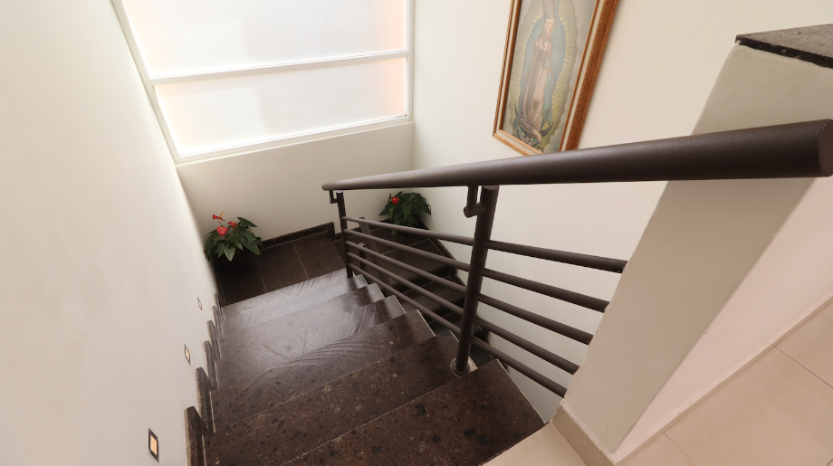 Morelia, Michoacán de Ocampo, 58350, Mexico, 4 Bedrooms Bedrooms, ,4 BathroomsBathrooms,Residential,For Sale,1998426