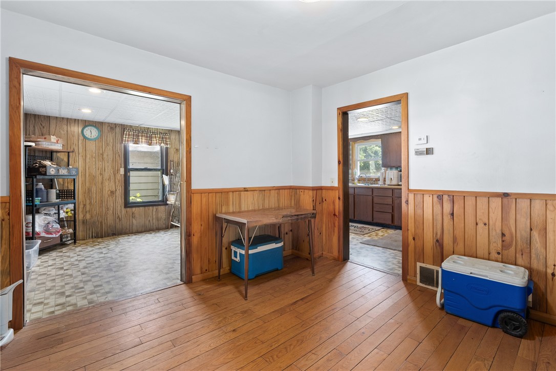 Cadott, Wisconsin, 54727, United States, 4 Bedrooms Bedrooms, ,3 BathroomsBathrooms,Residential,For Sale,1990945