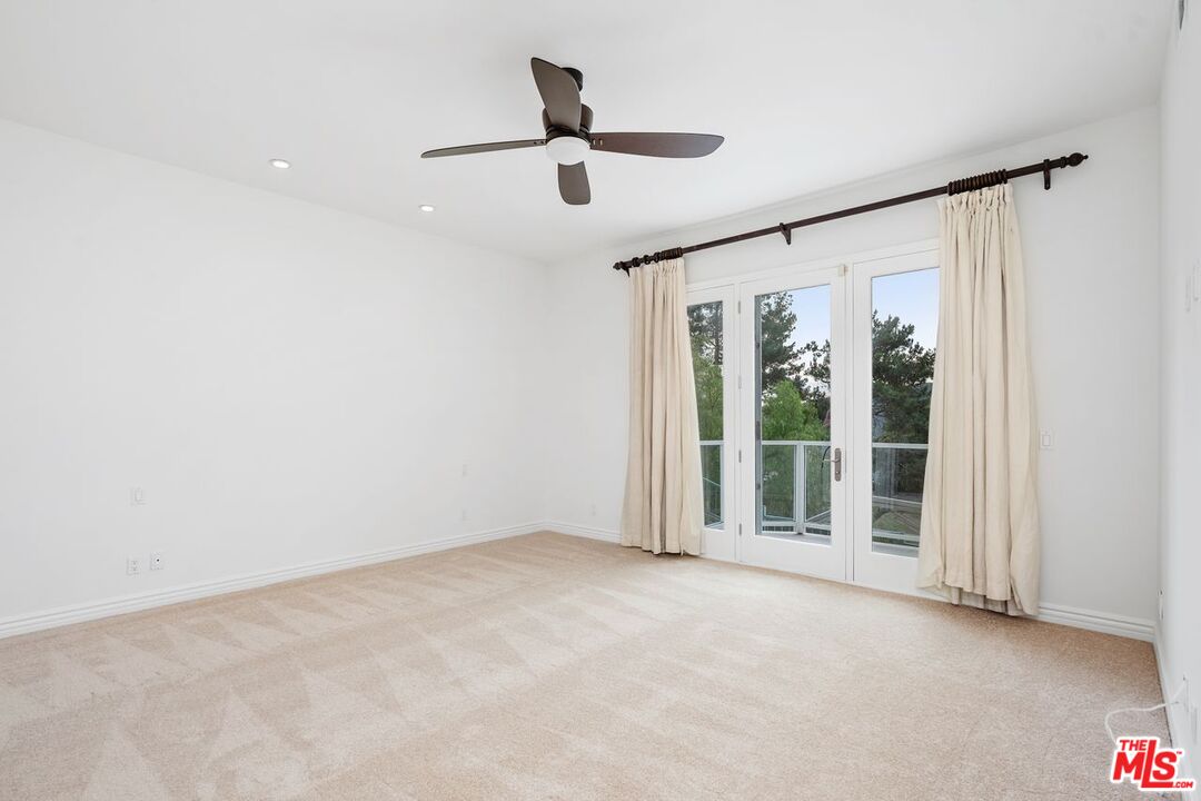 Pacific Palisades, California, 90272, United States, 2 Bedrooms Bedrooms, ,2 BathroomsBathrooms,Residential,For Sale,1991274