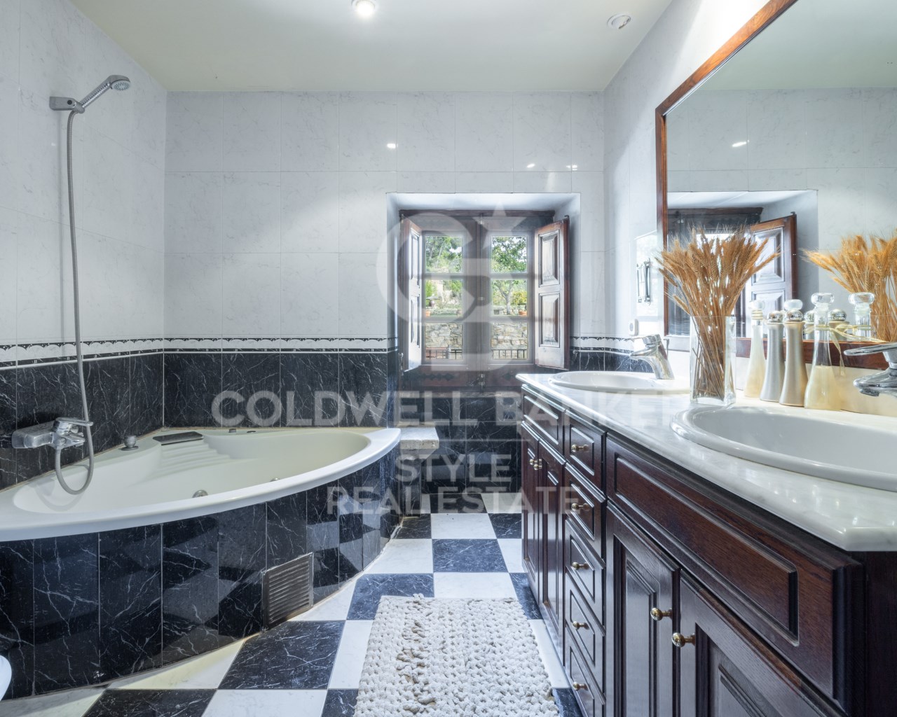 Talamanca, Catalonia, ES, 8 Bedrooms Bedrooms, ,11 BathroomsBathrooms,Residential,For Sale,1987554