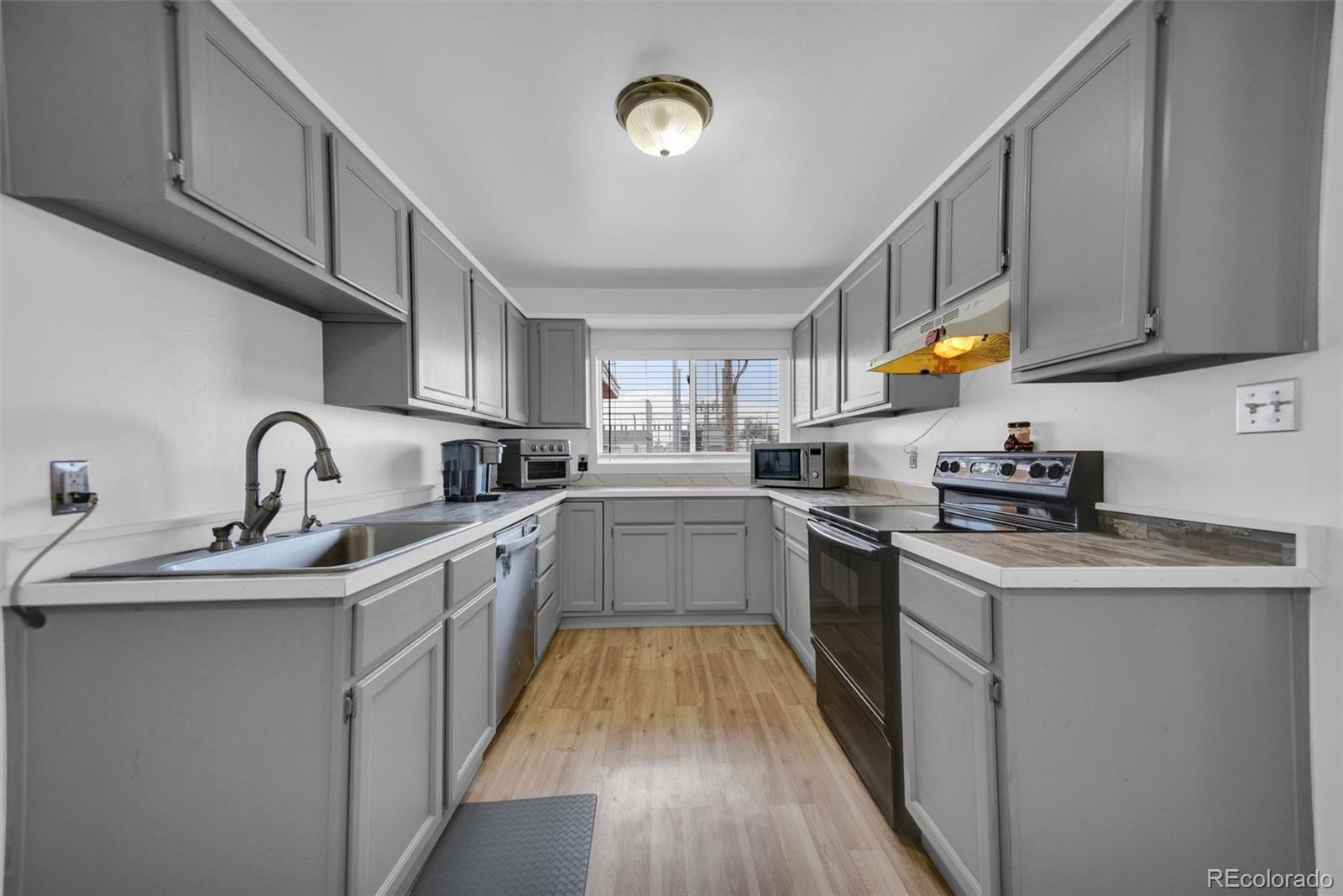 Keenesburg, Colorado, 80643, United States, 2 Bedrooms Bedrooms, ,1 BathroomBathrooms,Residential,For Sale,1819436