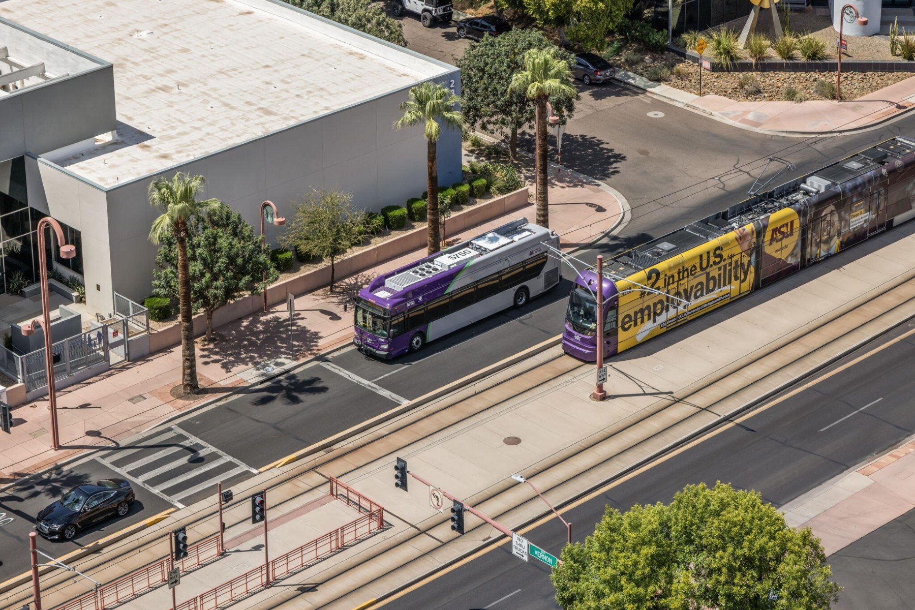  2323 N Central Ave¦Phoenix, AZ - 物件實景