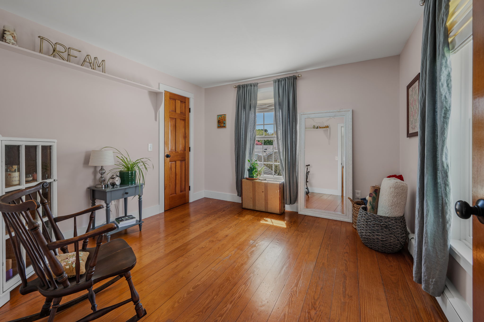  3 Bed Gem for Sale in Old Lyme - 物件實景