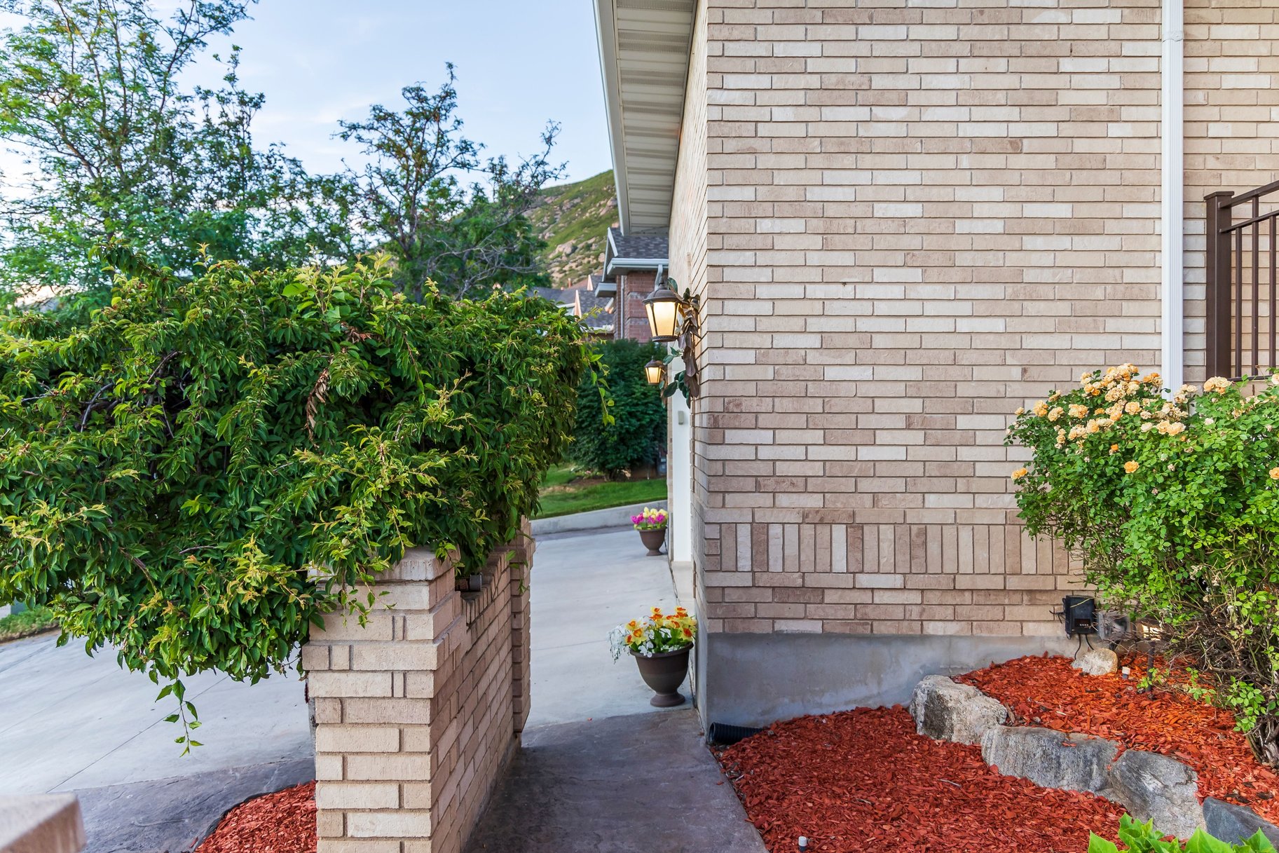  Farmington Rambler on Private Half-Acre with Incredible Views - 物件實景