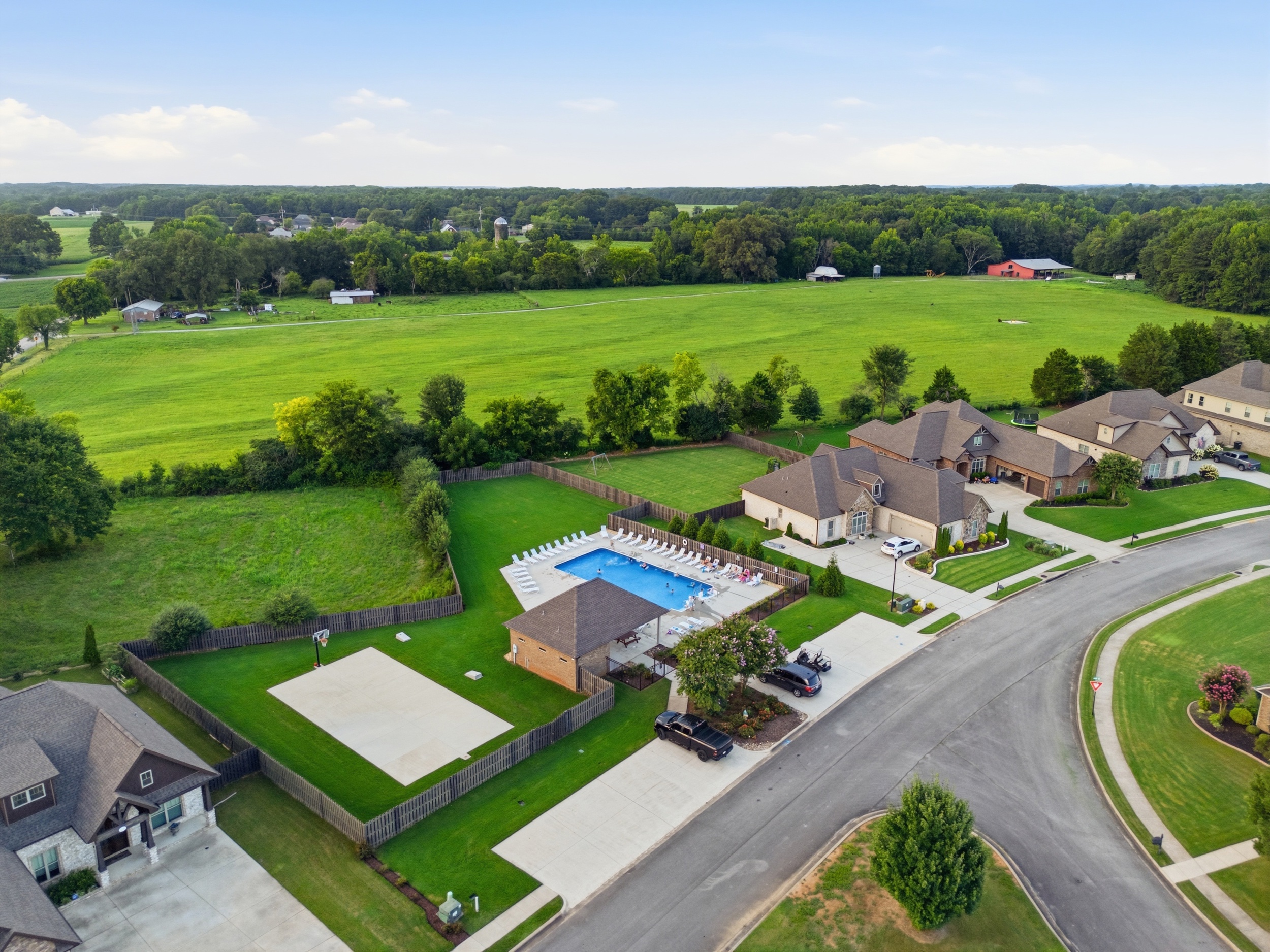  17429 Lochaber Drive - 物件實景