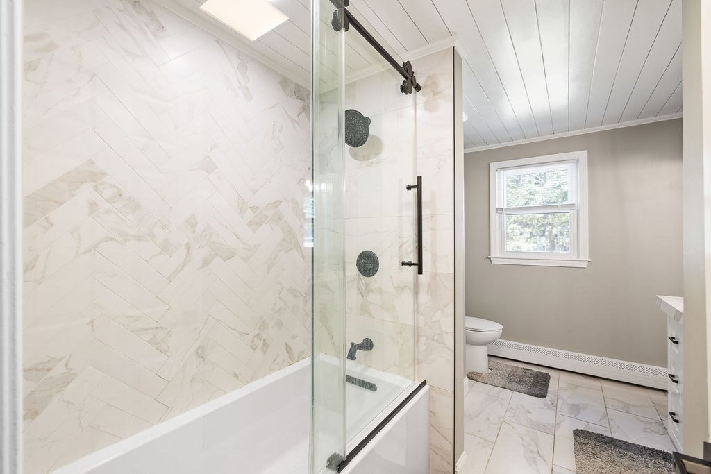 Milford, Massachusetts, 01757, United States, 3 Bedrooms Bedrooms, ,2 BathroomsBathrooms,Residential,For Sale,1987484