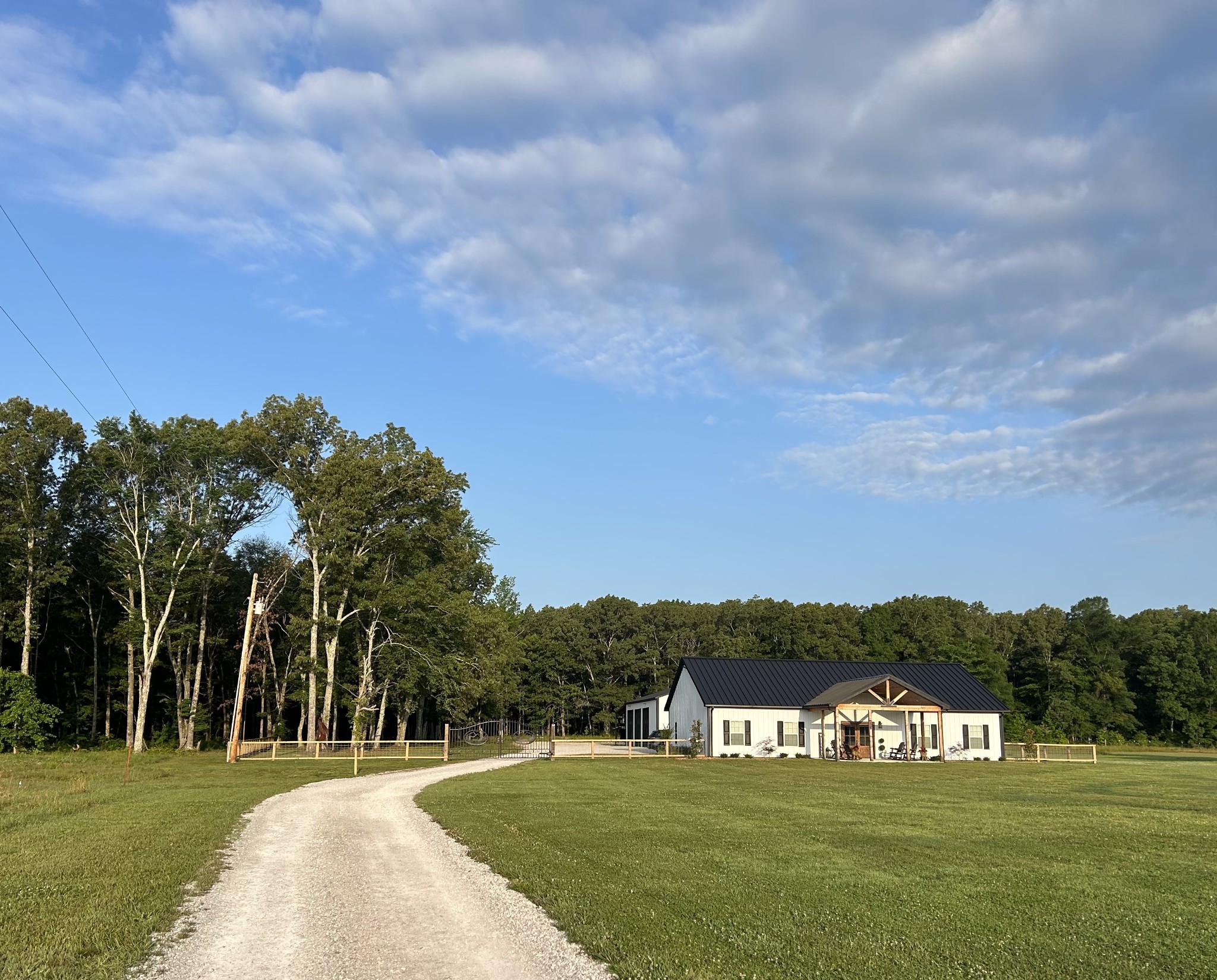 Manchester, Tennessee, 37355, United States, 4 Bedrooms Bedrooms, ,3 BathroomsBathrooms,Residential,For Sale,2015723