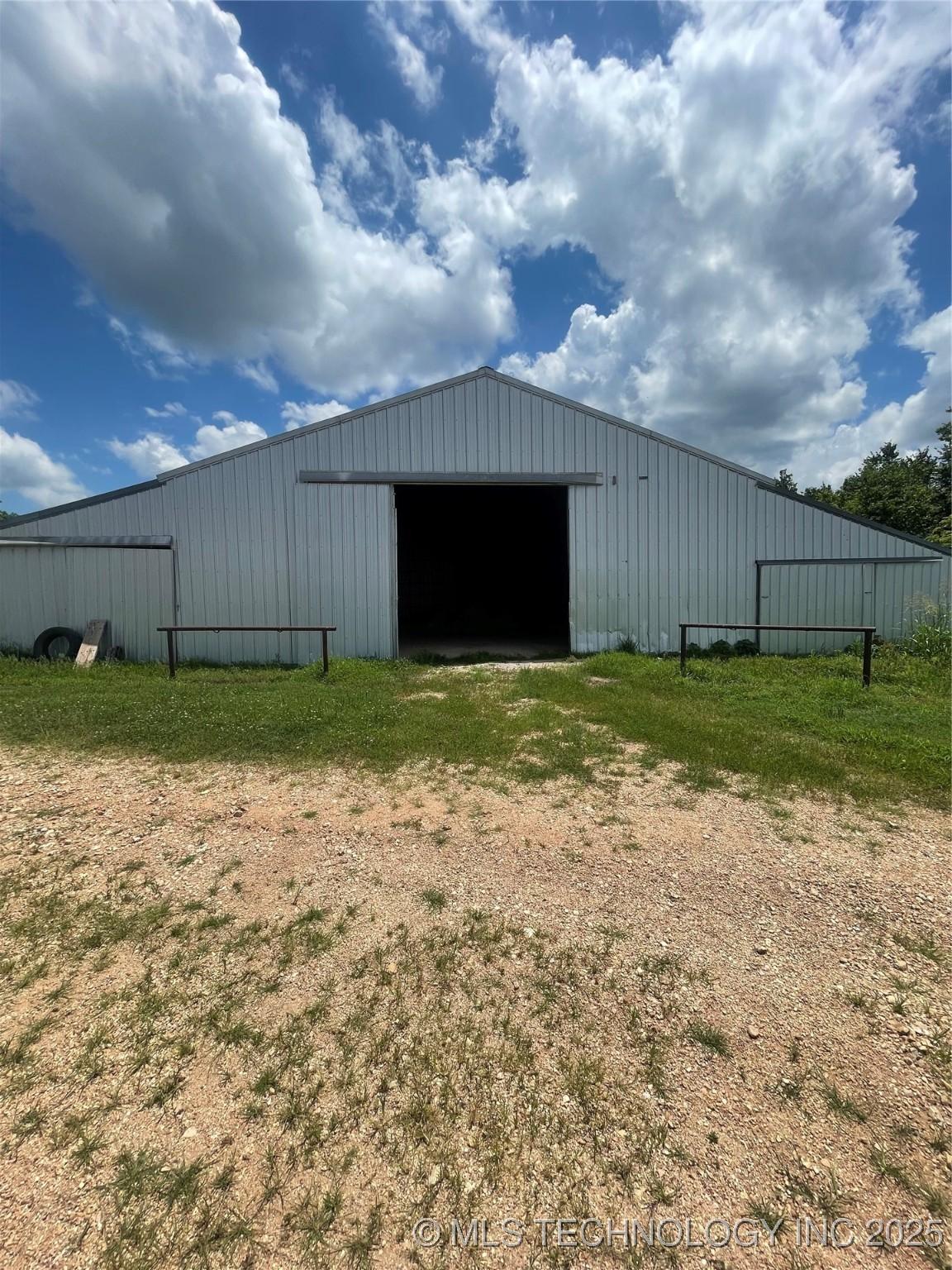 Colcord, Oklahoma, 74338, United States, 2 Bedrooms Bedrooms, ,2 BathroomsBathrooms,Residential,For Sale,1976857