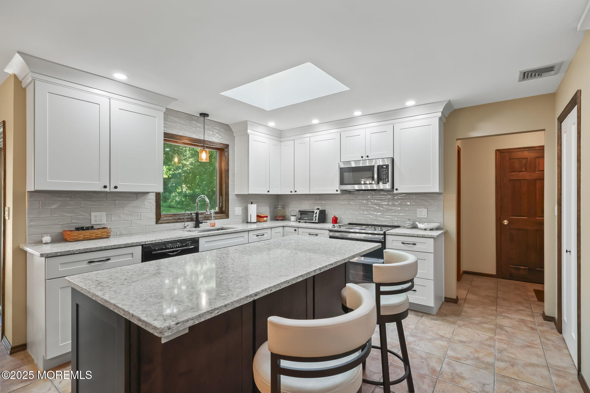 Manalapan, New Jersey, 07726, United States, 3 Bedrooms Bedrooms, ,3 BathroomsBathrooms,Residential,For Sale,1940205