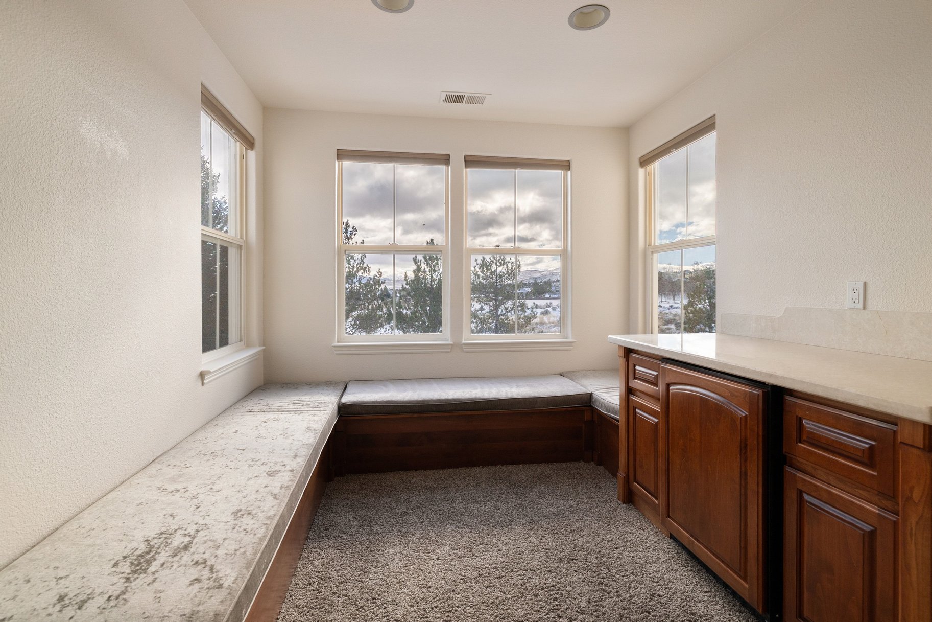  Spacious Retreat with Panoramic Views in a Premiere Gated Community - 物件實景