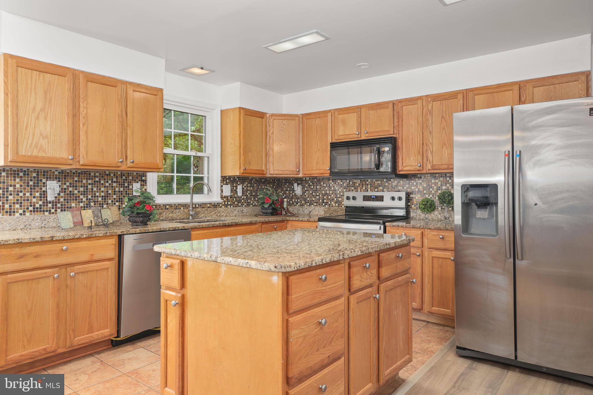 Fairfax Station, Virginia, 22039, United States, 4 Bedrooms Bedrooms, ,3 BathroomsBathrooms,Residential,For Sale,2049120