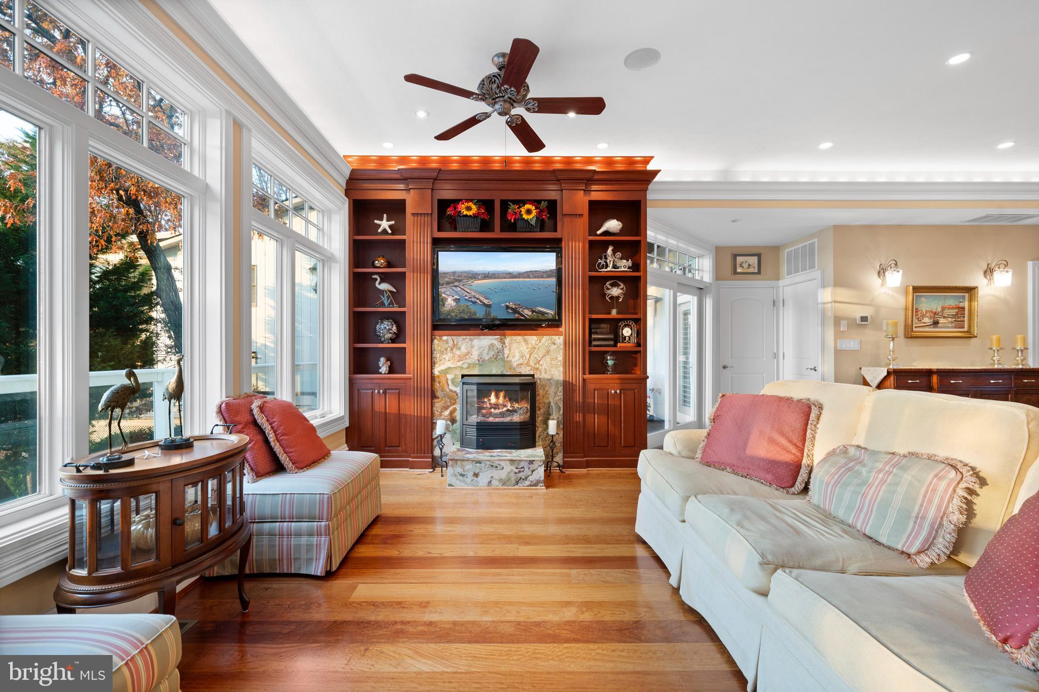 Lusby, Maryland, 20657, United States, 4 Bedrooms Bedrooms, ,6 BathroomsBathrooms,Residential,For Sale,1990435