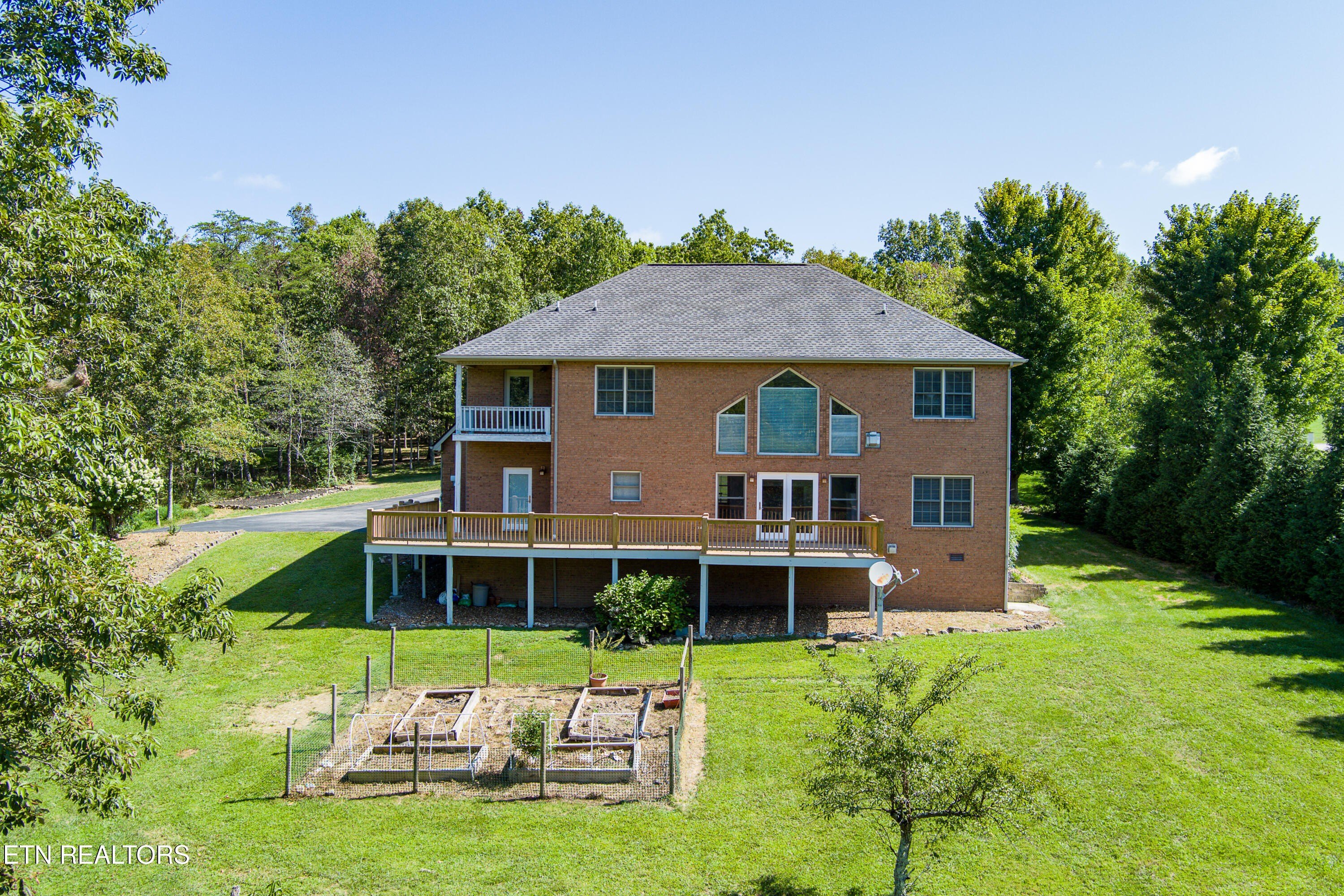 Crossville, Tennessee, 38555, United States, 5 Bedrooms Bedrooms, ,4 BathroomsBathrooms,Residential,For Sale,1990495