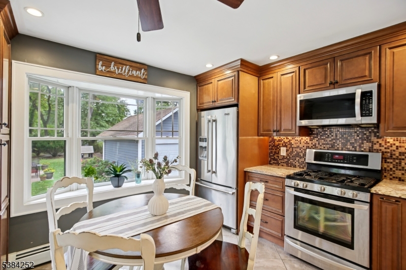 Cranford Twp., New Jersey, 07016, United States, 3 Bedrooms Bedrooms, ,2 BathroomsBathrooms,Residential,For Sale,1950969